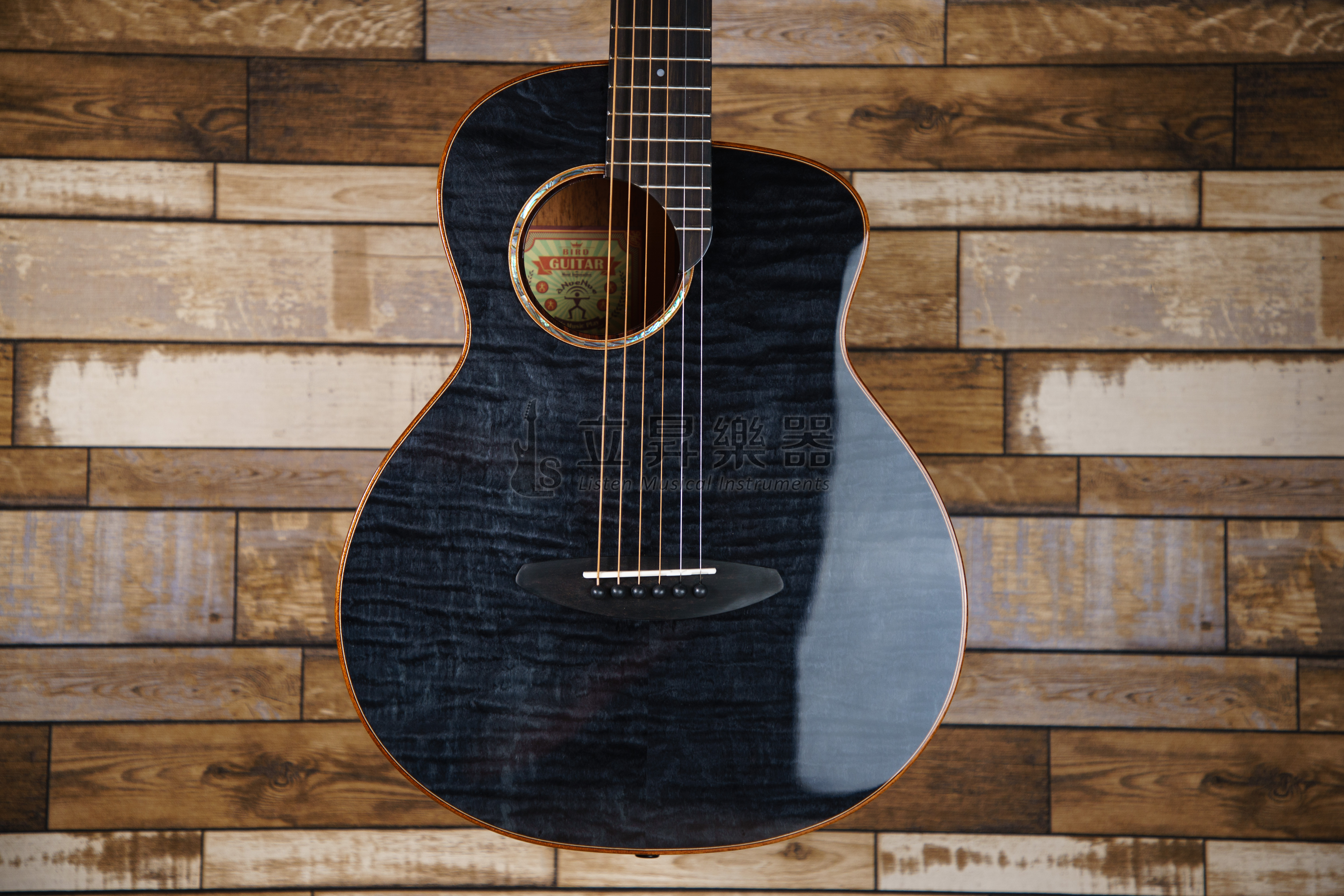 aNueNue M77 FFW 混合單板 浸黑虎紋楓木+紅松面板 桃花心木側背合板 36吋 旅行吉他 鳥吉他 附原廠豪華加厚琴袋