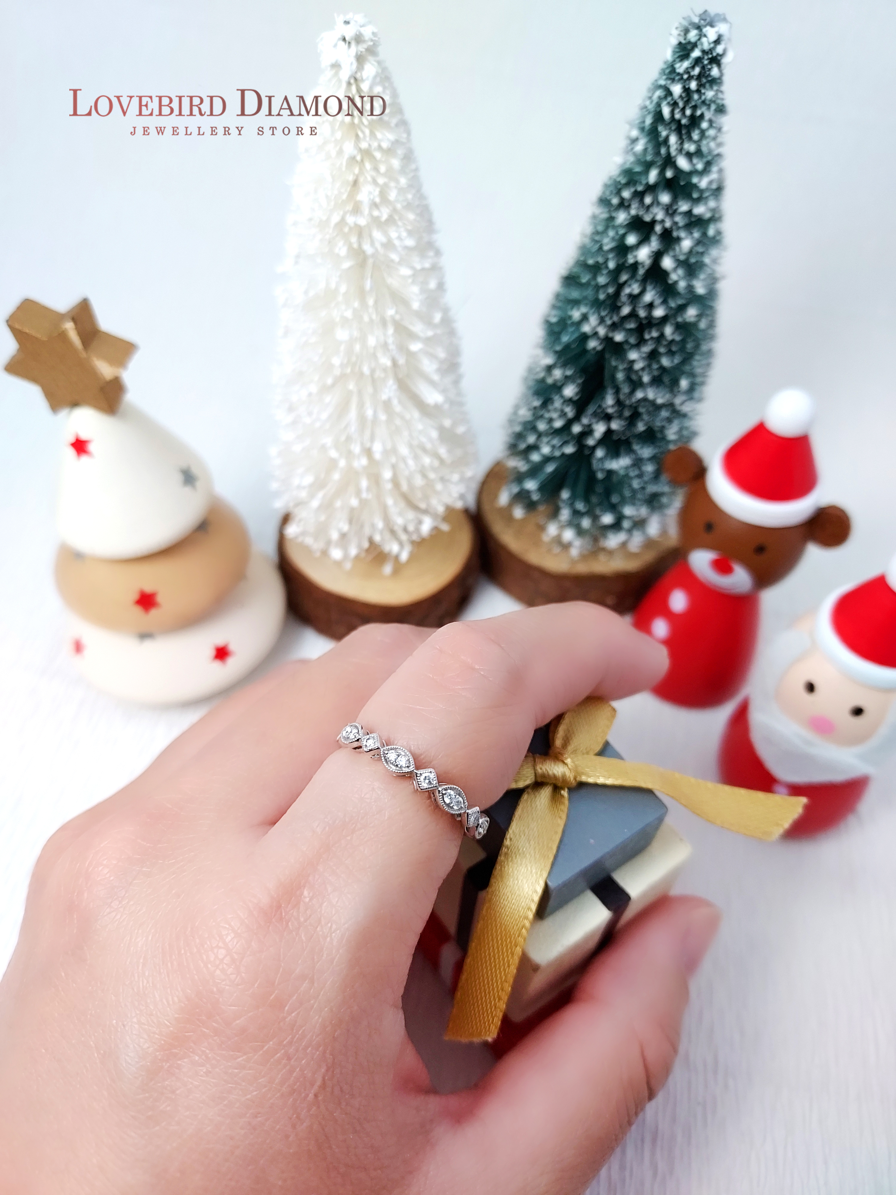 18K白金天然鑽石戒指