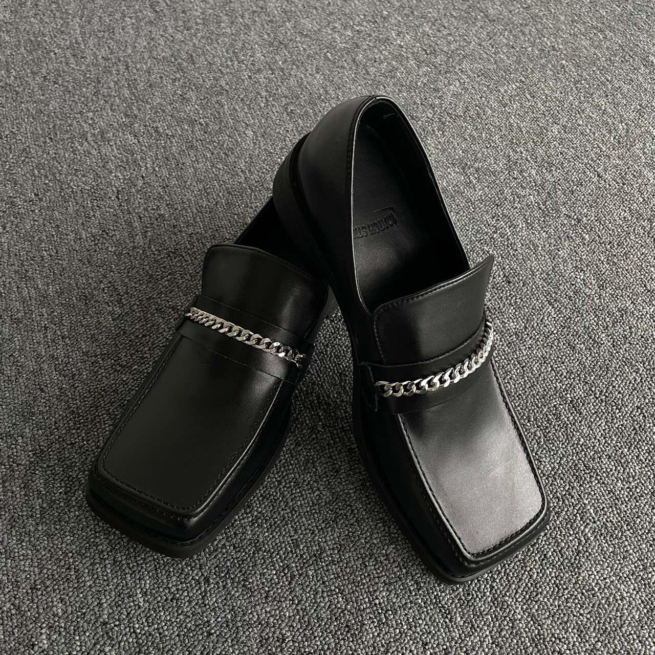 [1atm] 極致時髦鍊條方頭鞋