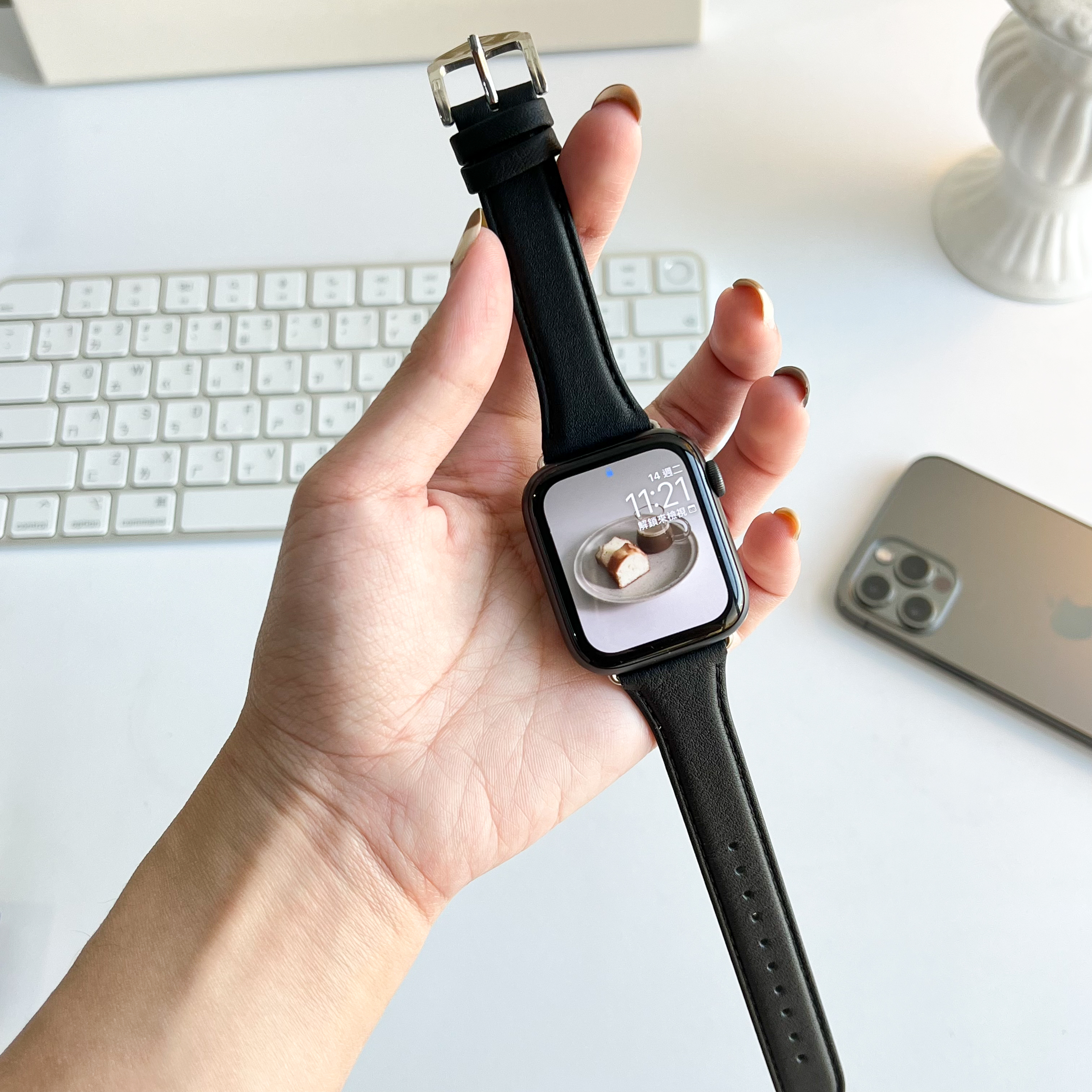 Apple Watch 質感細款牛皮真皮錶帶（加厚款） 沈穩黑
