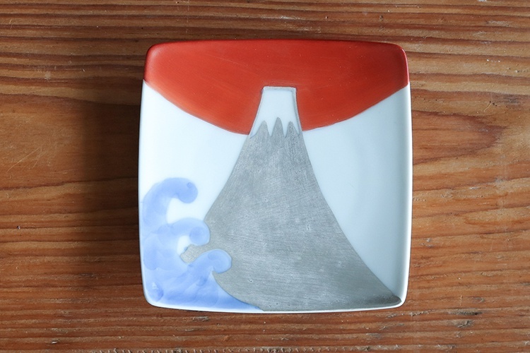 福珠窯-色繪銀彩/日之出富士9cm角小皿