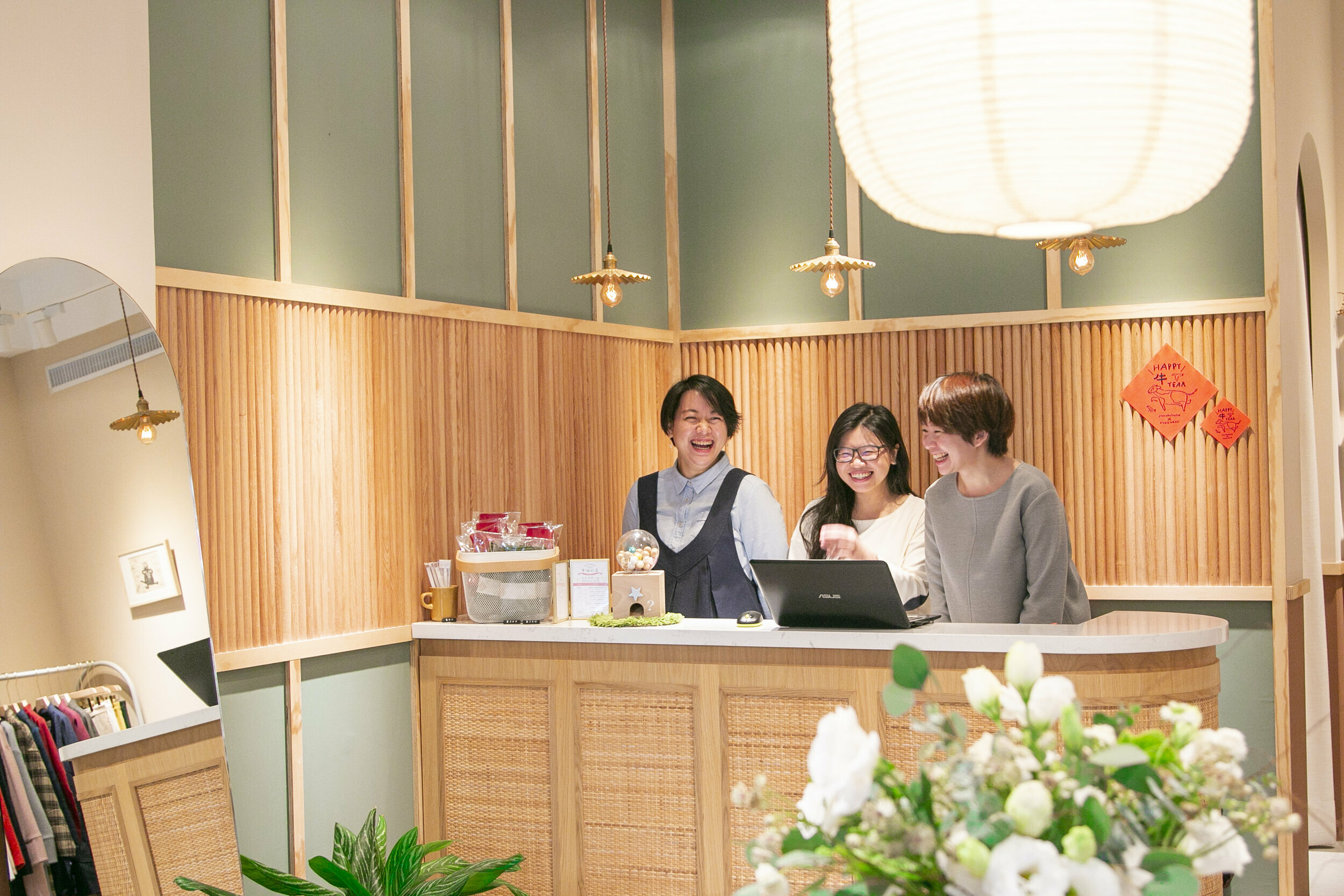 雄雄-採訪鹽埕散步店