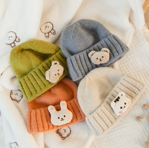 Dot to Dot 淨色保暖冷帽 (大頭公仔扣針需加購)