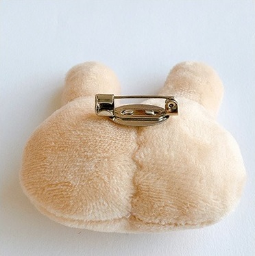 Dot to Dot 大頭公仔扣針