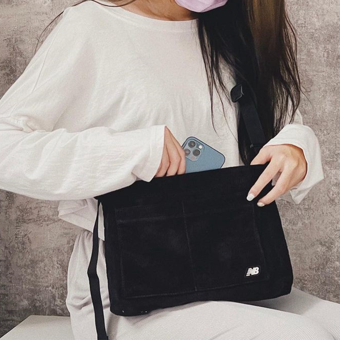 New Balance Bag 韓版燈芯絨 斜背包