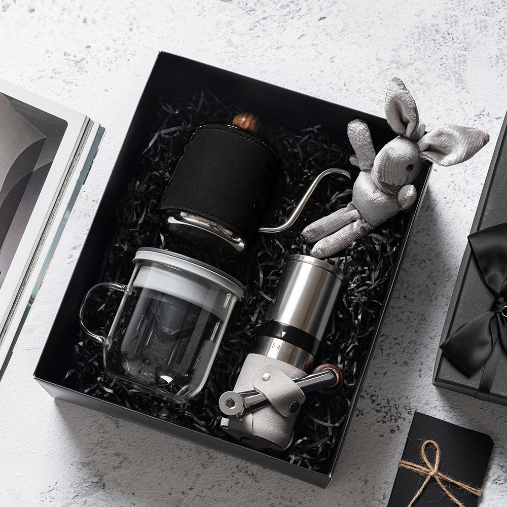 【Gift Box Set】Hand Drip Coffee Mug with Coffee Beans Grinder