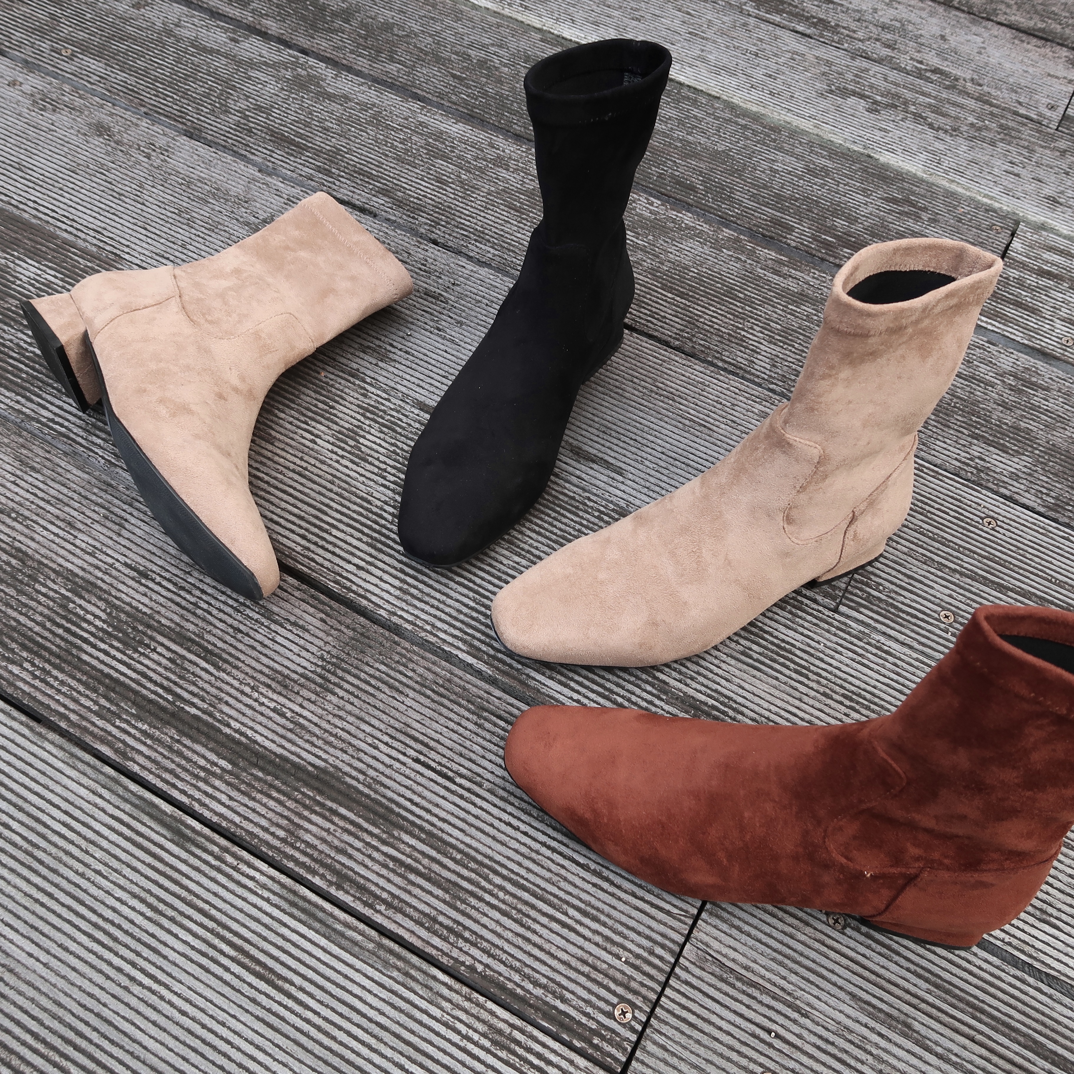 【極簡低調】真皮內裡進口緊實彈力布3公分接近平底襪靴短靴