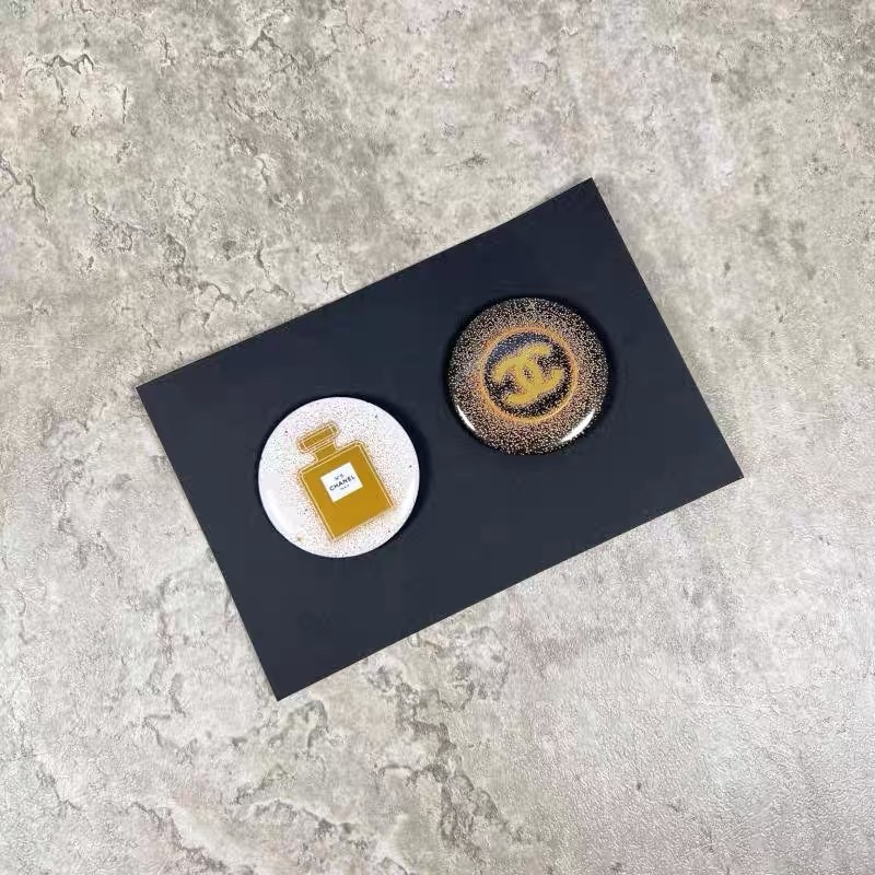 限量版 C.N 襟章（CA950）