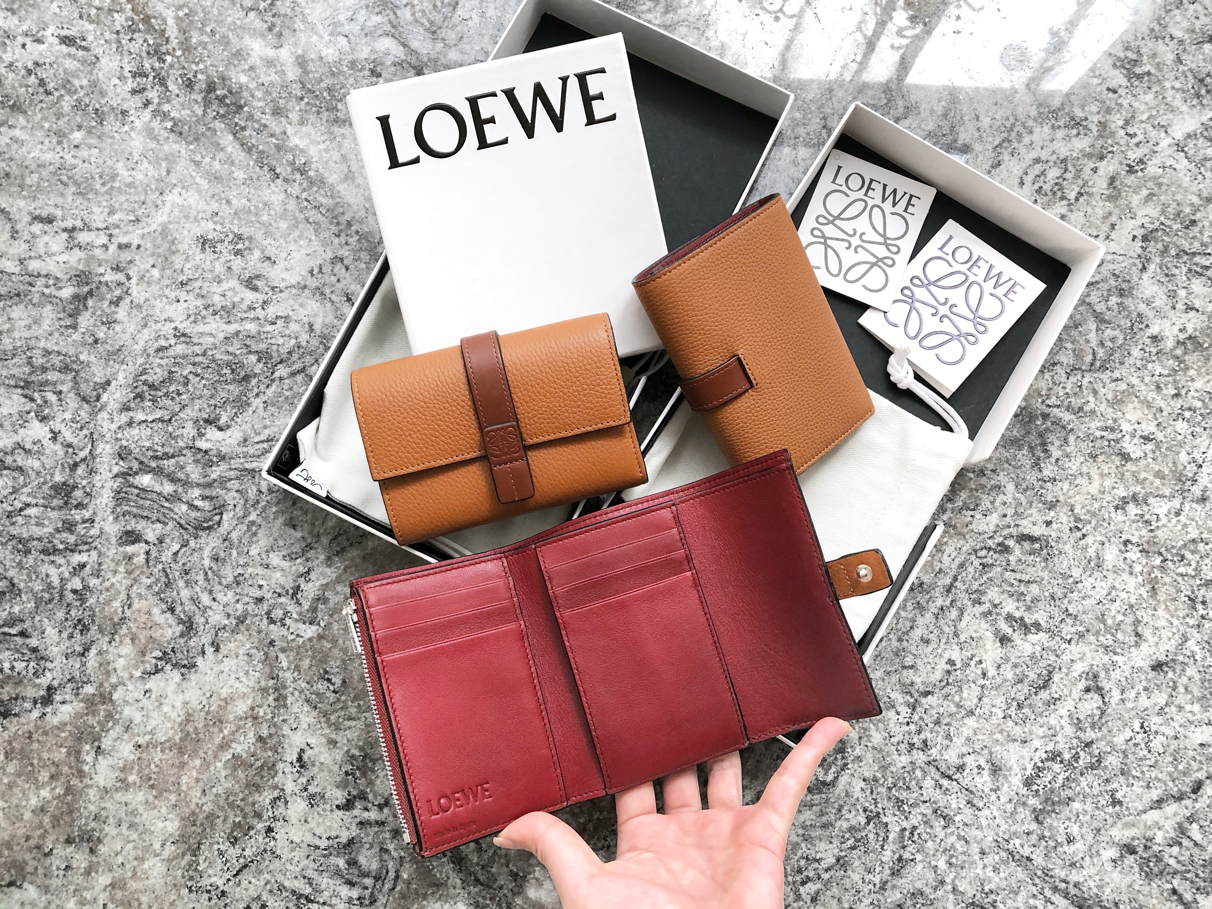 LOEWE Small Vertical Wallet