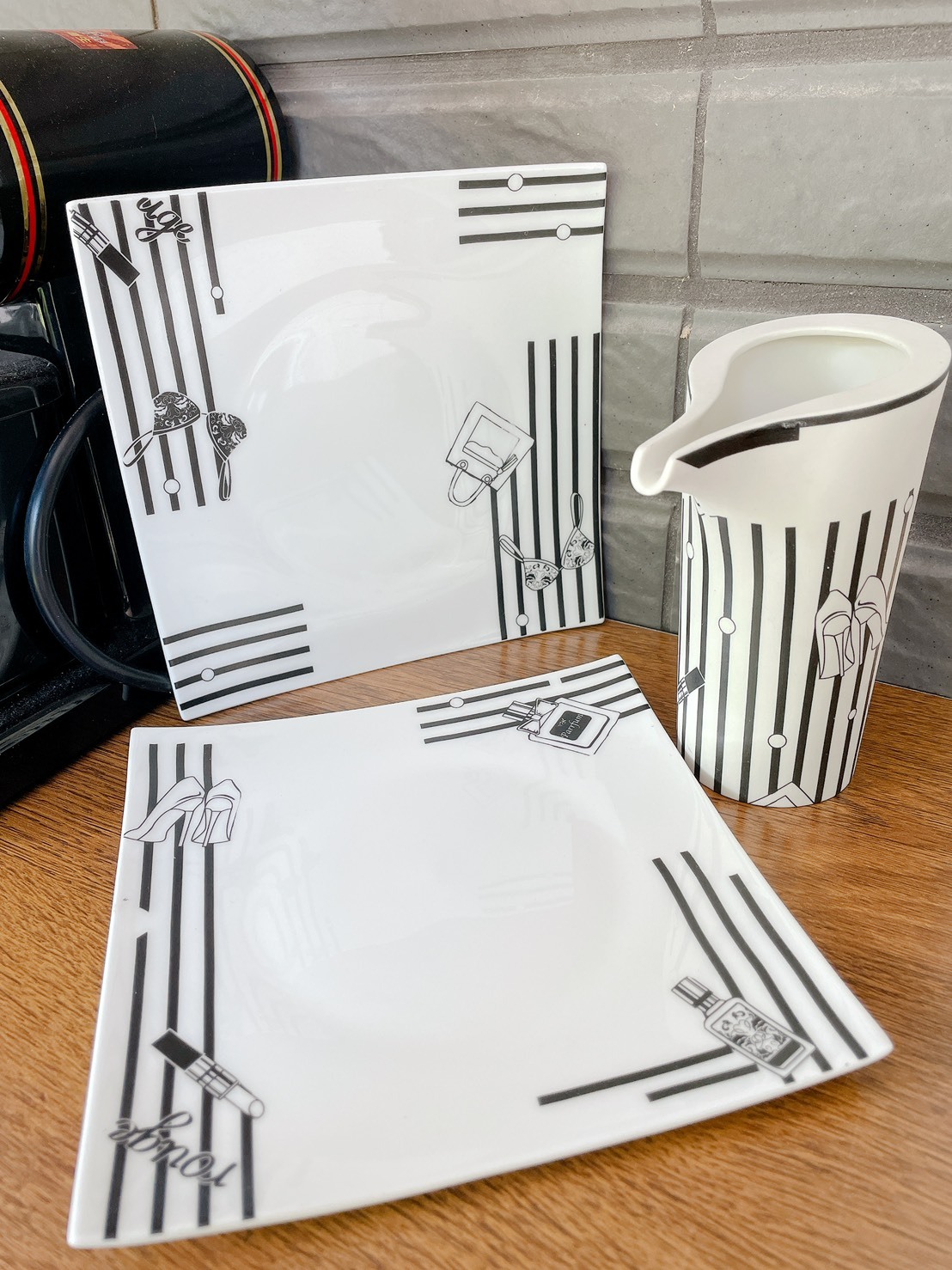 【Funz房飾】手作食器-黑白時尚女郎  下午茶點心盤組+奶壺