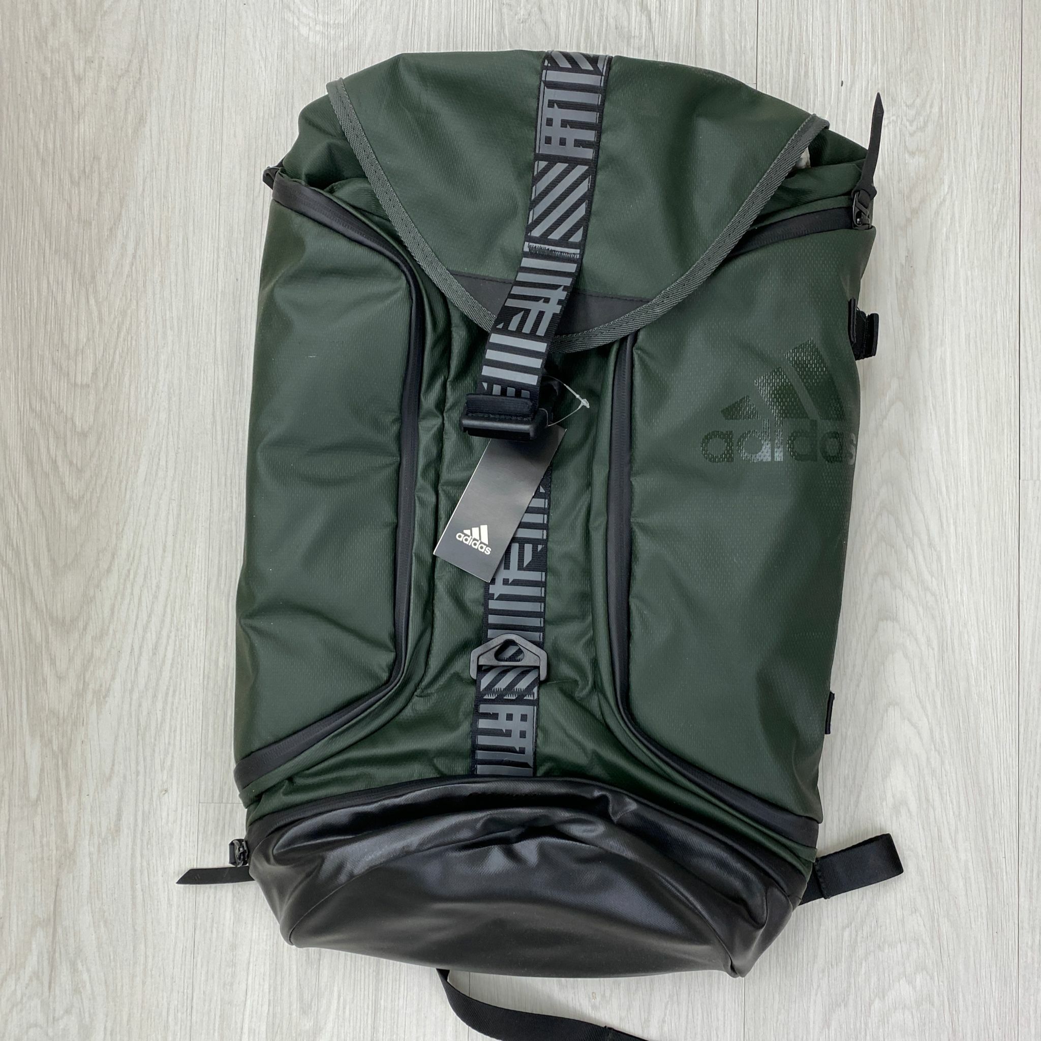 Adidas U7運動背包(LEGEND EARTH) 多用途背包 (適用於各項運動)(陳列品95新