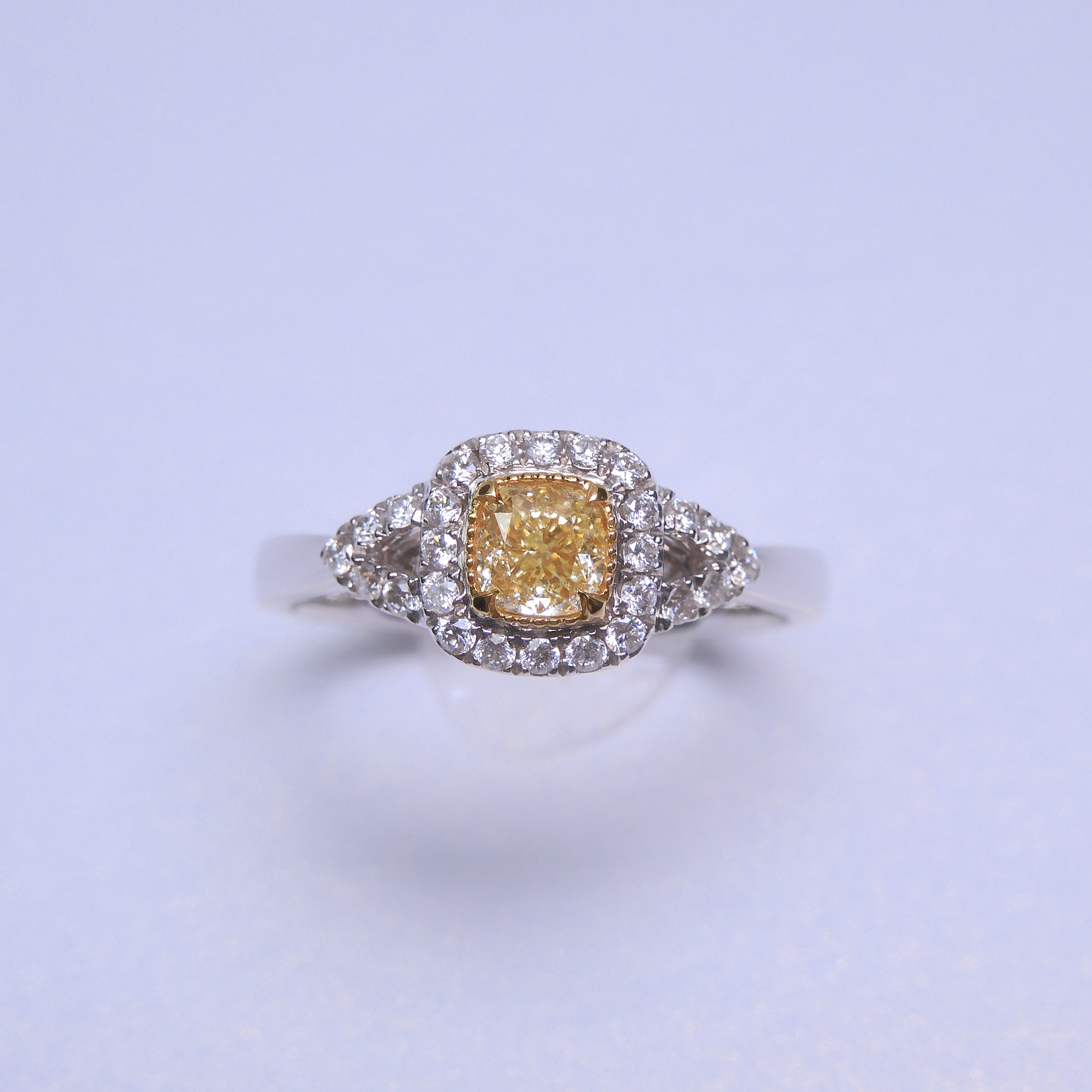 18K金 0.365ct 黃鑽戒指