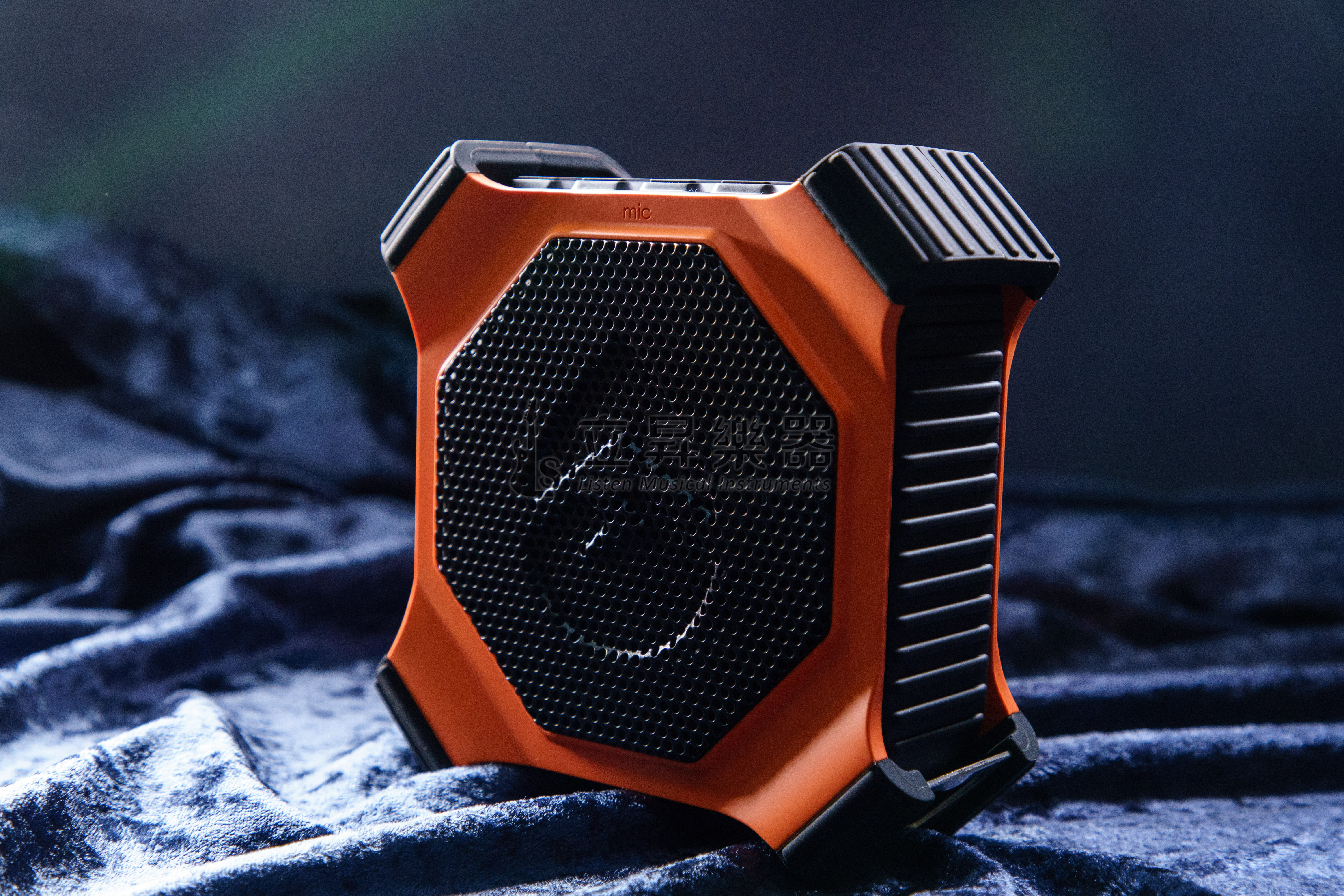 ECOXGEAR BT-315 IPX7 防水防塵 藍牙喇叭 20瓦 內置開瓶器 橘色 3.5mm AUX插孔 20個小時待機