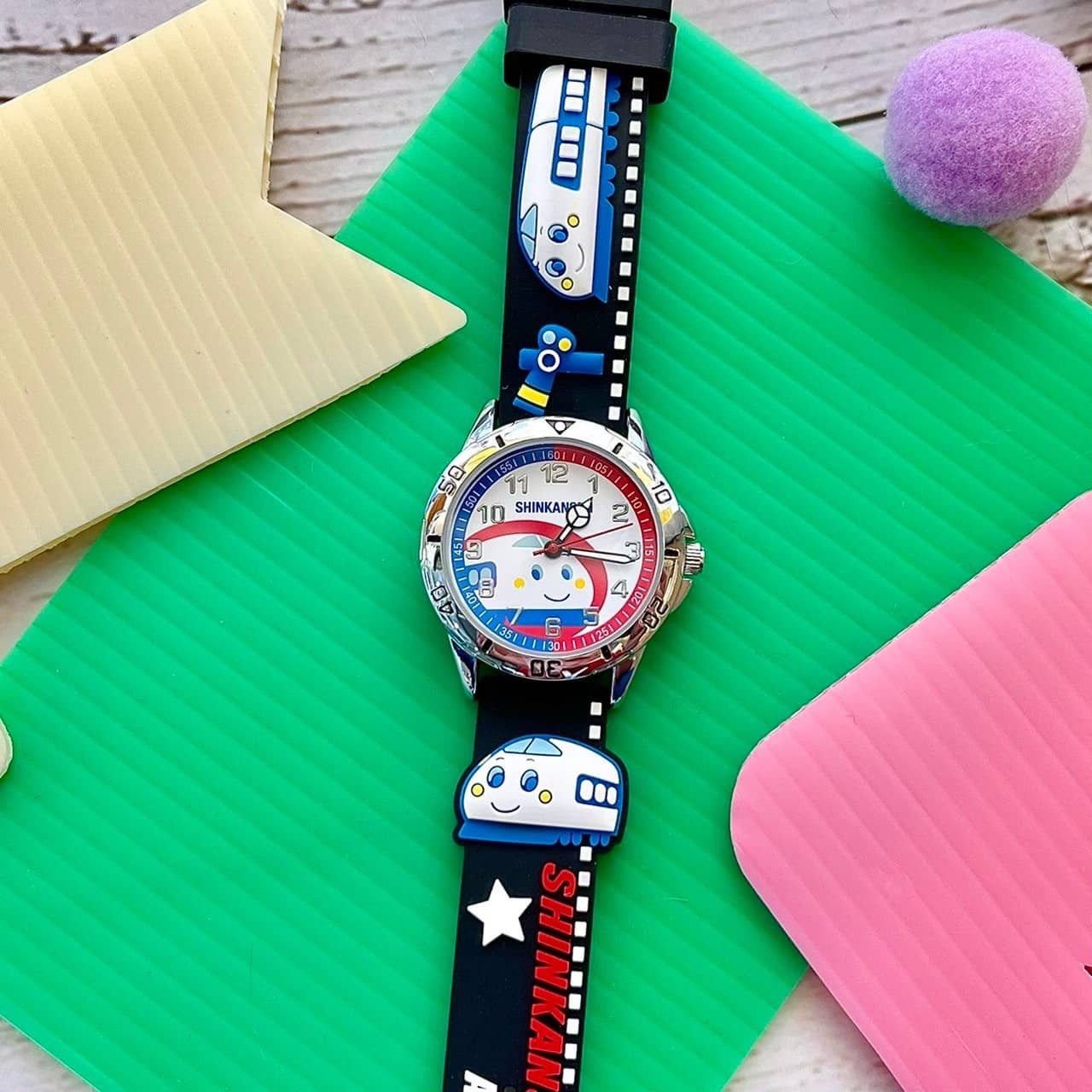 【HELLO KITTY】五色任選 夜光指針新幹線小火車錶 34mm 現代鐘錶