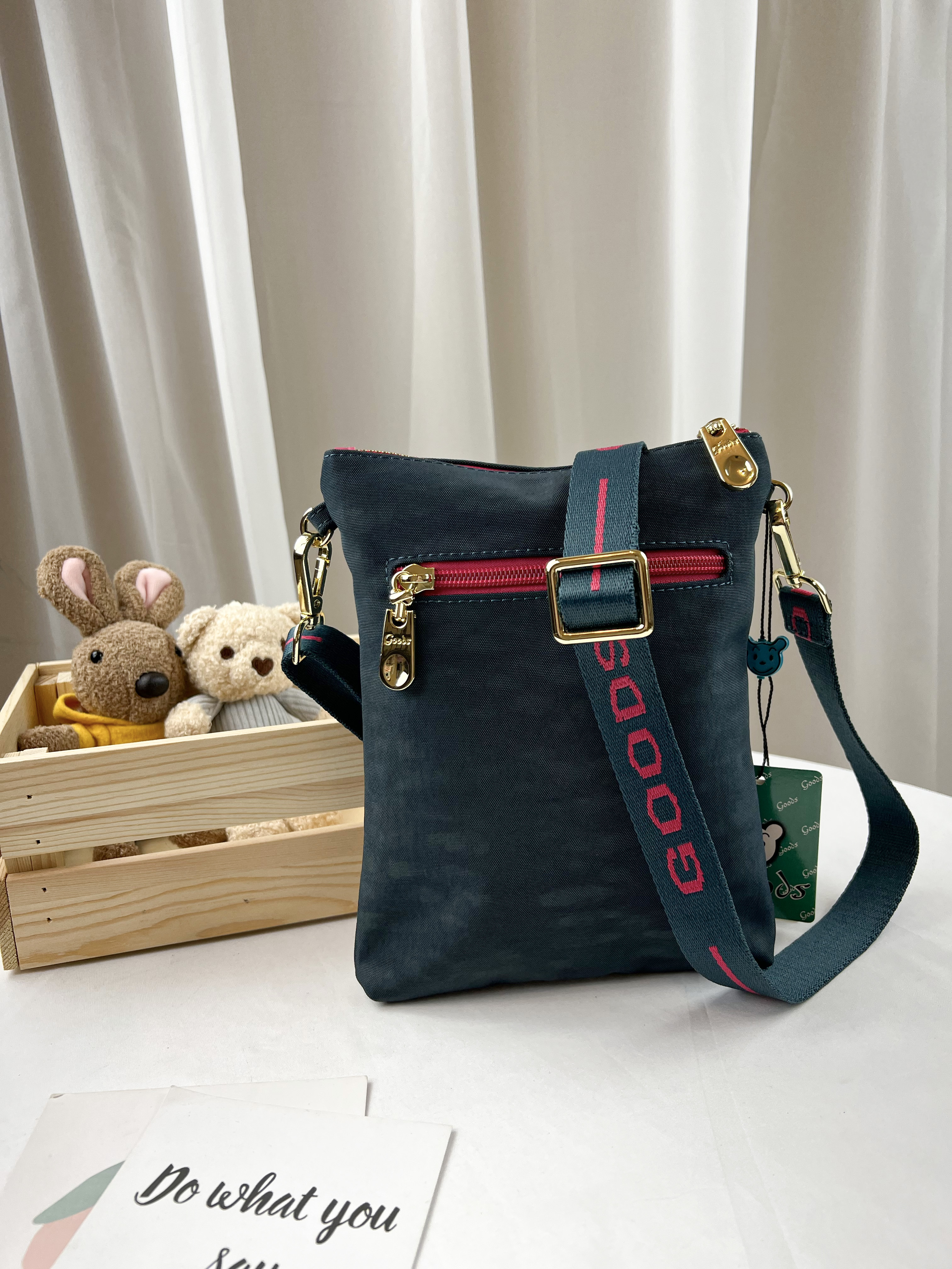 GOODS 織帶綠桃 單層手機側背包 #2231