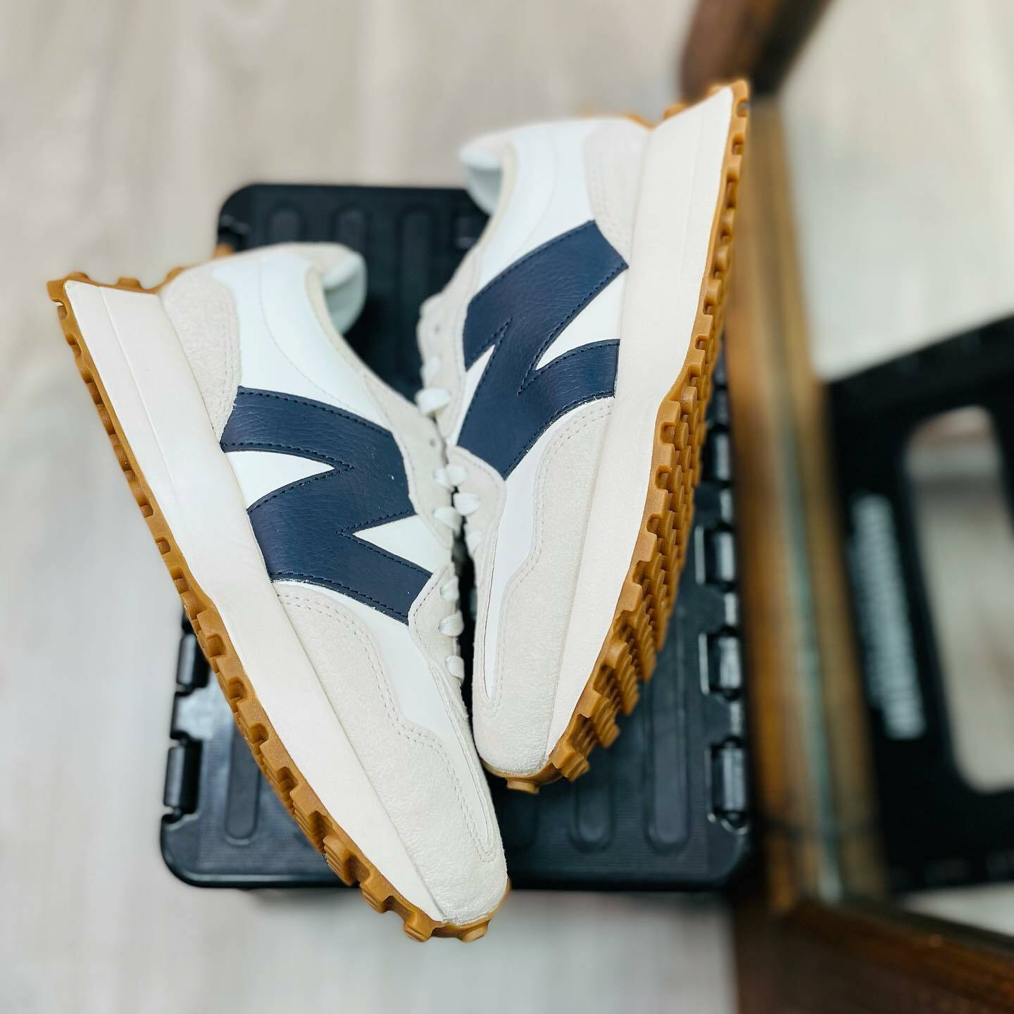 {現貨} New Balance WS327KB " 焦糖深藍皮Logo"