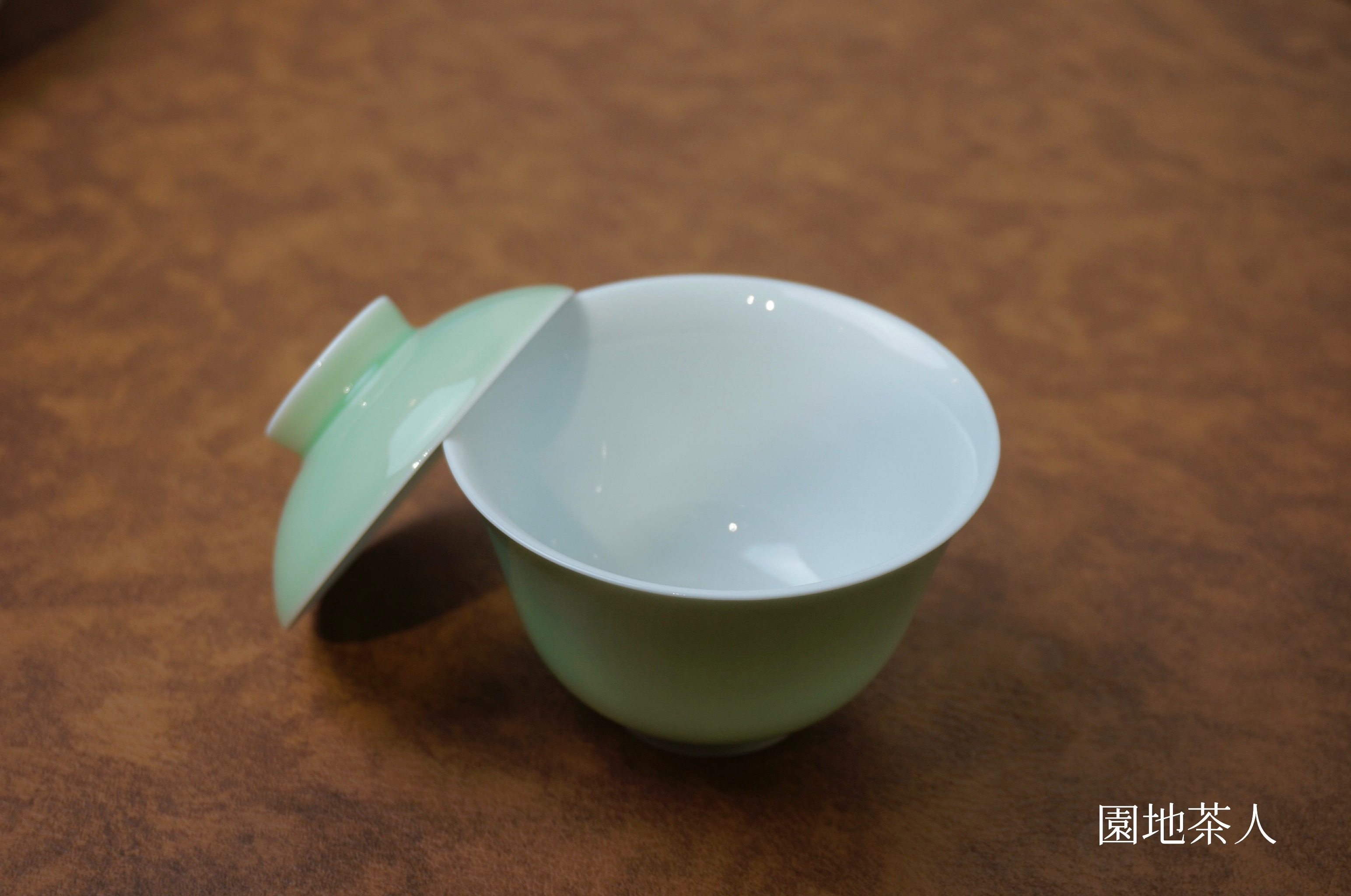 綠色二才蓋碗| 景德鎮高溫瓷| 清涼潤色