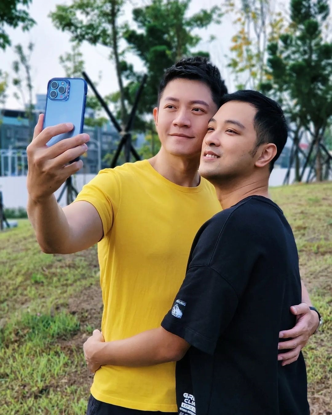 Stanley & Daniel sdlovegolden JTLEGEND iPhone 13 手機殼開箱