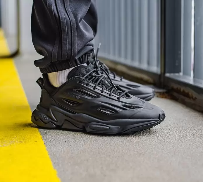 ADIDAS ORIGINALS OZWEEGO CELOX ADIDAS ORIGINALS OZWEEGO CELOX