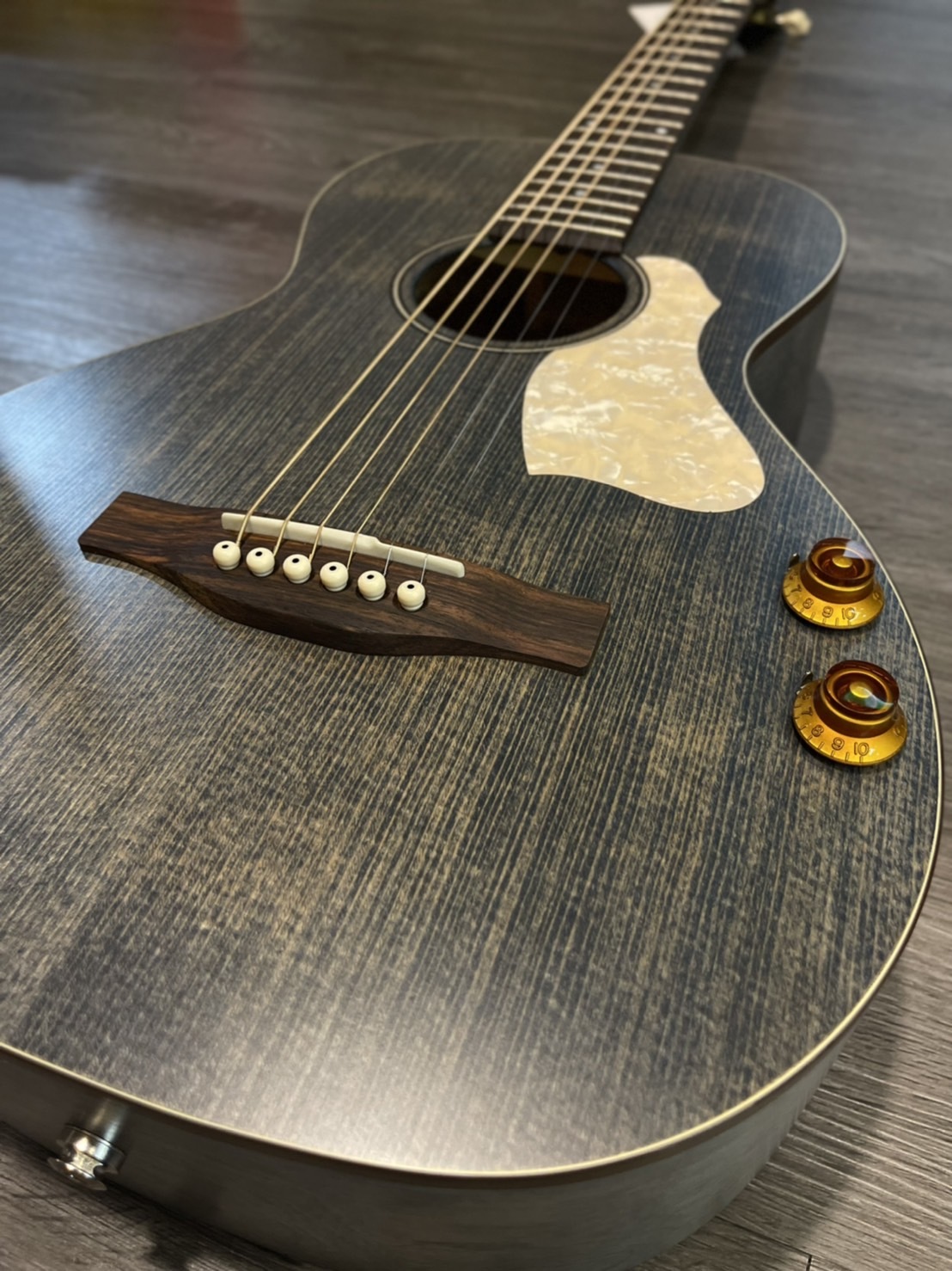 Art&Lutherie/Godin 加拿大製面單板旅行木吉他Roadhouse系列接電款