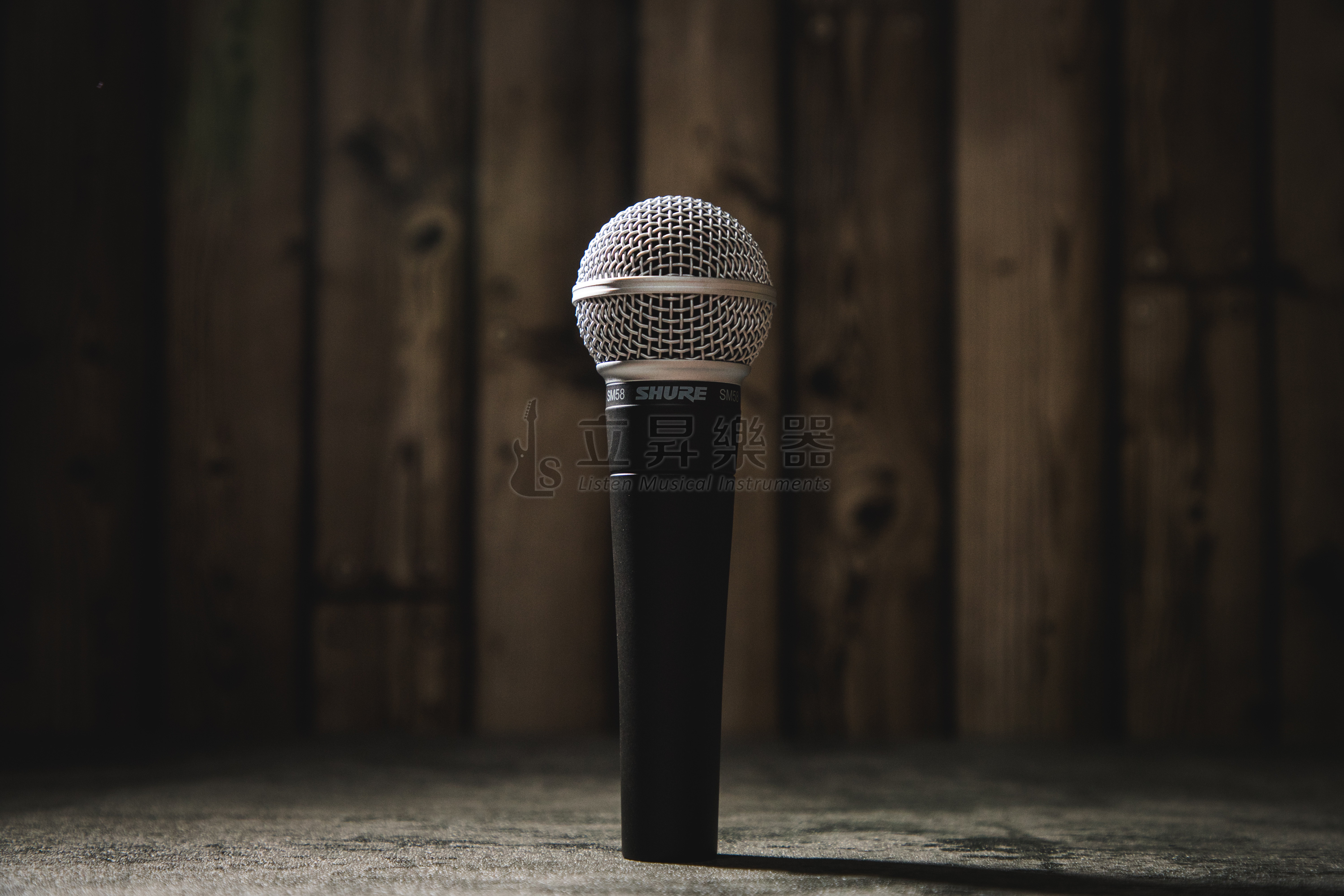 SHURE SM58 動圈式麥克風  SM58SE 開關版本 / SM58-LCE 無開關版本  附夾頭 人聲麥克風 SM58 SE LCE
