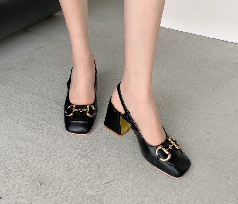 馬銜釦方頭粗跟鞋(桃粉/粉/白/奶茶)