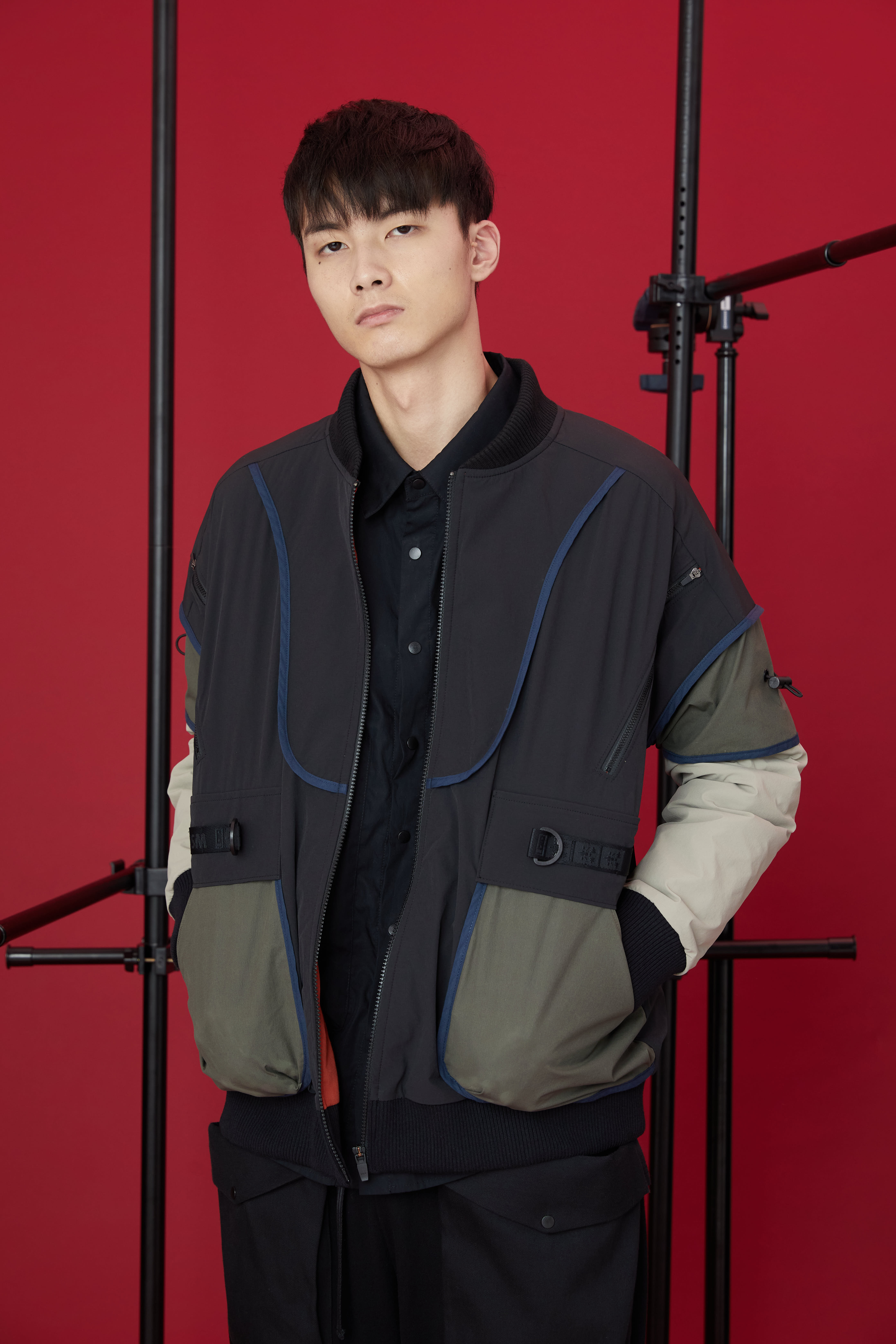 感溫鋪棉飛行夾克 - 黑