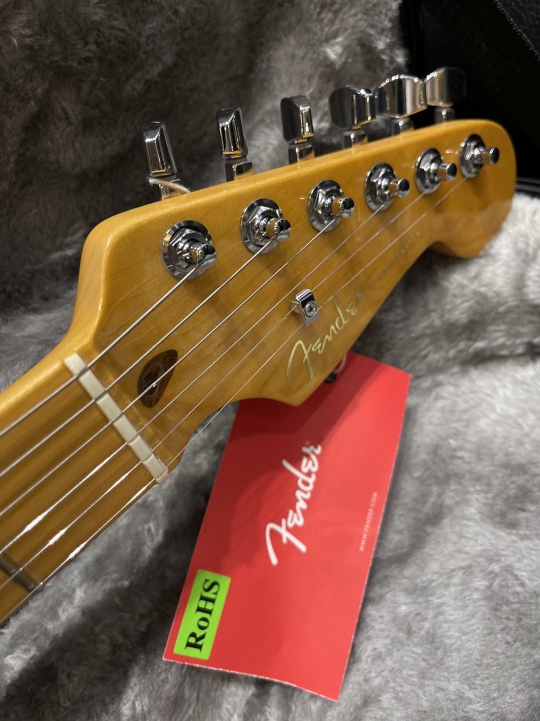 Fender American Ultra Strat MN Ultraburst 電吉他