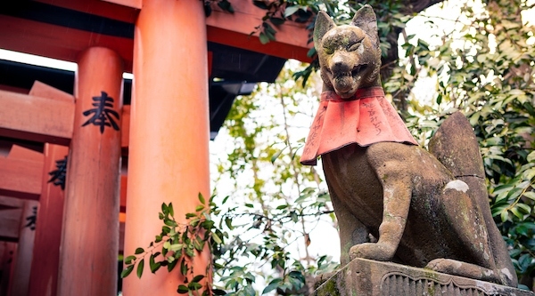 狐狸手鍊象徵意義-日本稻荷神社與「狐狸」有什麼關係？