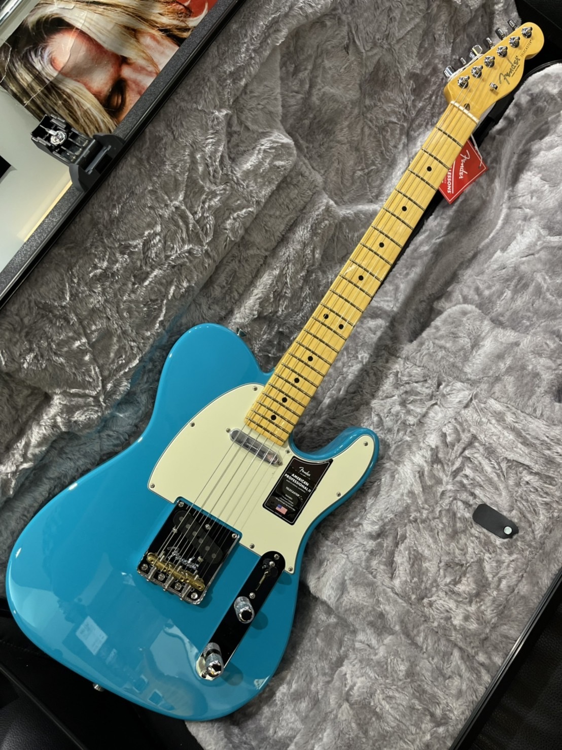 Fender American pro II Tele Miami Blue 電吉他