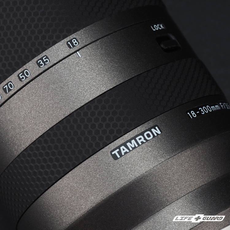 TAMRON 18-300mm F3.5-6.3 專機專屬鏡頭貼膜、挖孔設計，LIFE+GUARD 設計風格