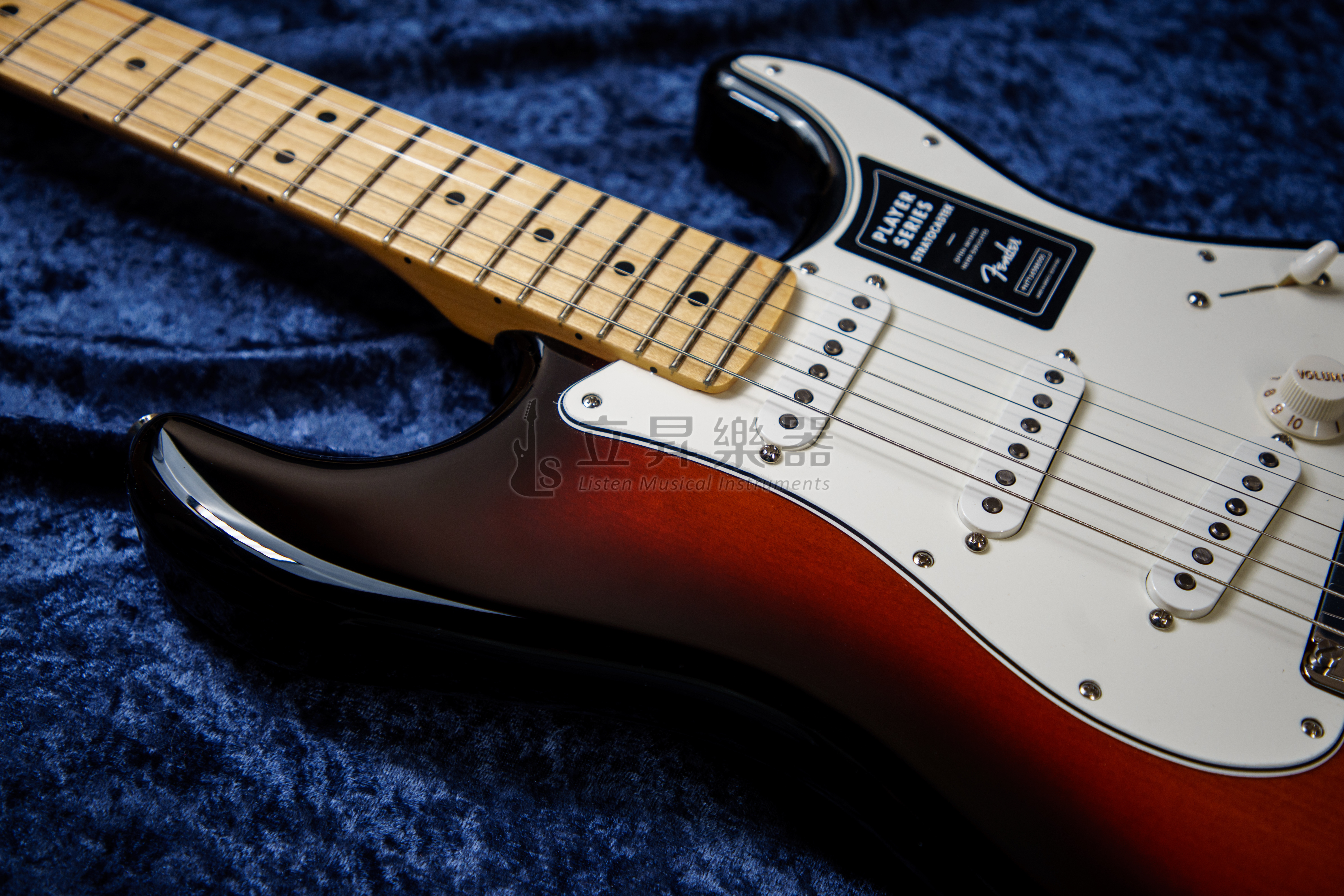 Fender Player Stratocaster MN 3TS 單單單小搖座電吉他楓木指板三色漸層