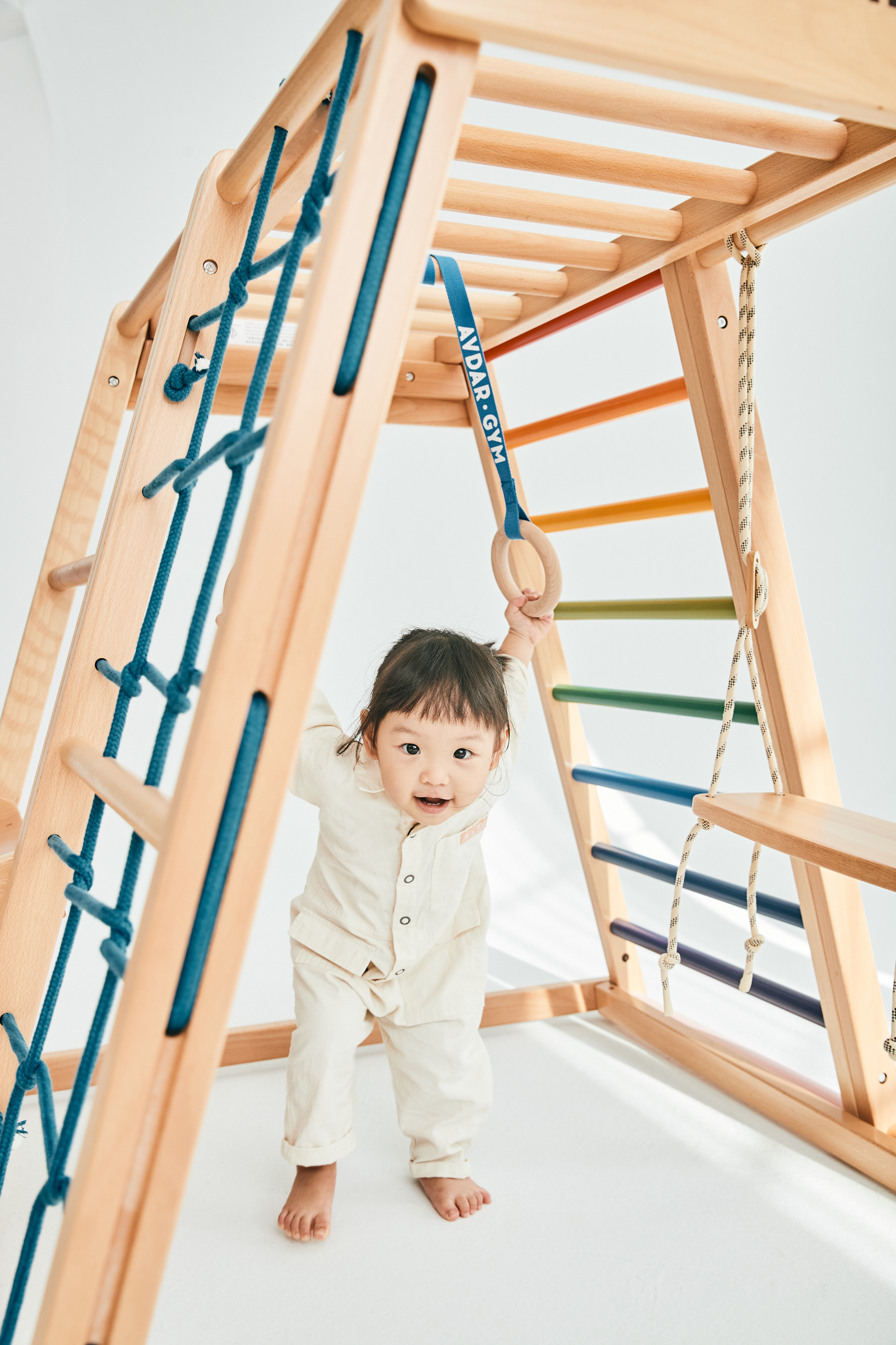 AVDAR Gym櫸木彩虹款兒童攀爬架-同時擁有滑梯鞦韆吊環攀岩，玩法多元可陪伴小孩成長