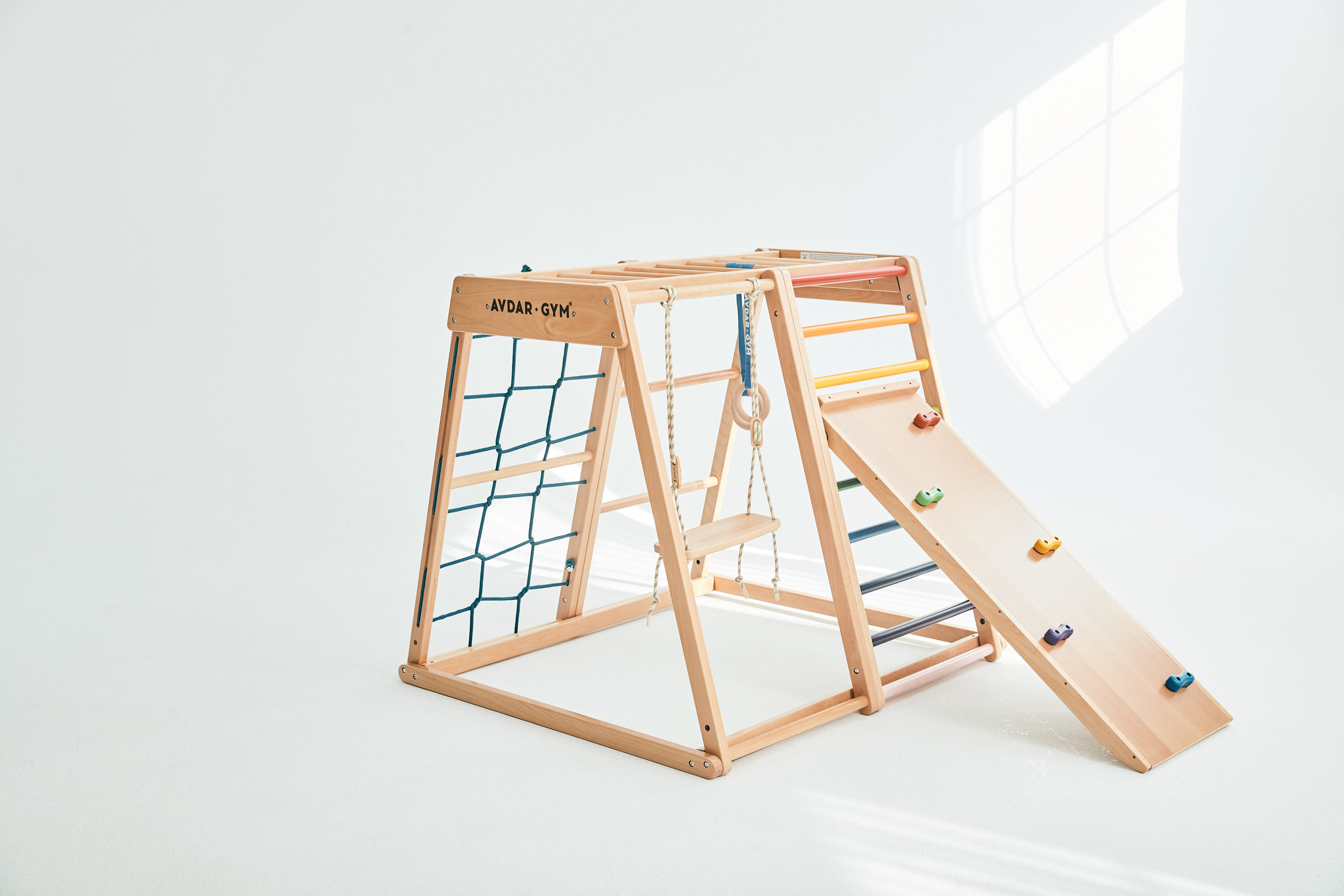 AVDAR Gym櫸木彩虹款兒童攀爬架-同時擁有滑梯鞦韆吊環攀岩，玩法多元可陪伴小孩成長