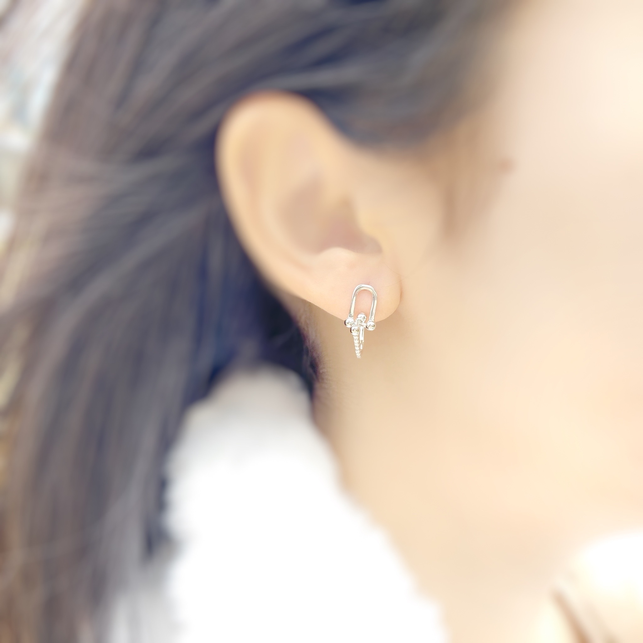 | 925 Silver・White Gold・Rose Gold | Buckle Earrings（Silver / Rose Gold） | EA0470 |