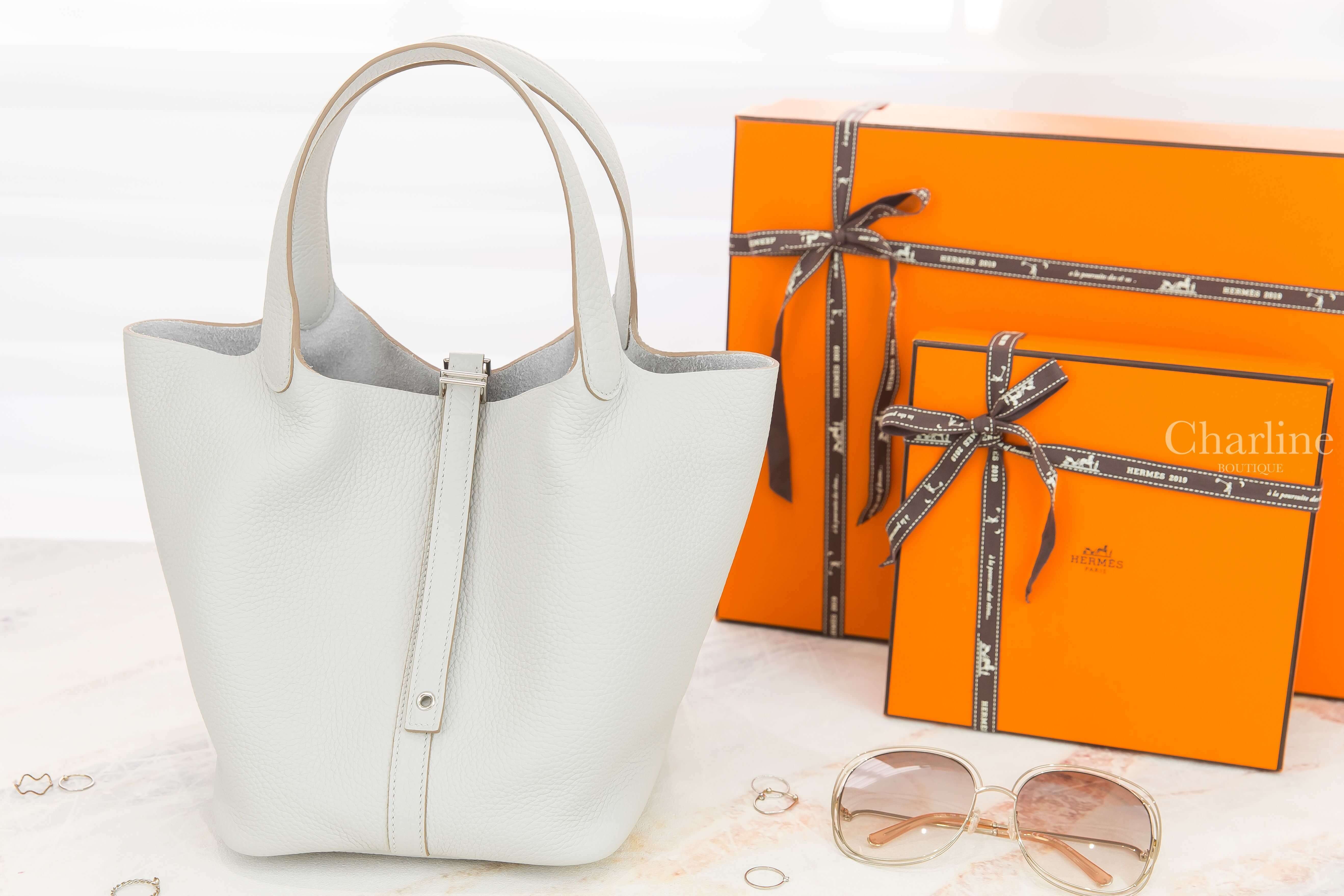 Hermès Picotin Lock 22cm 80 Gris Perle Taurillon Clemence Z刻珍珠灰銀釦中型提把水桶包-Charline Boutique 精品代購