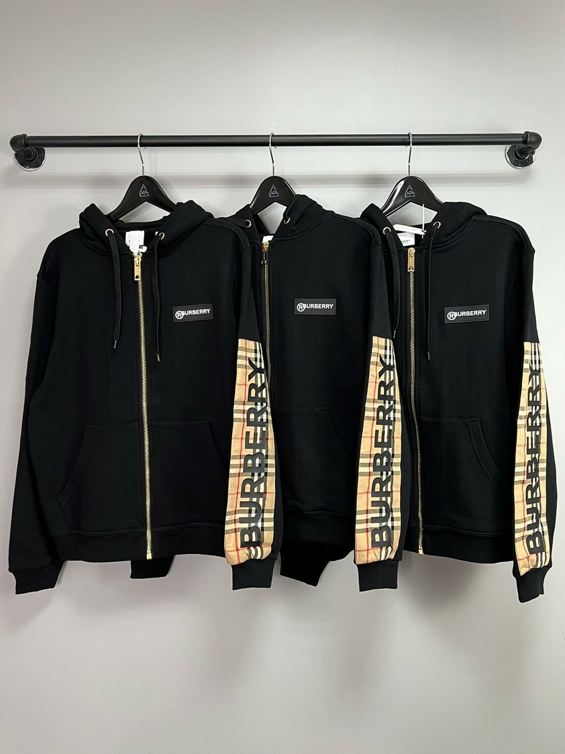 Burberry 經典款 雙袖格紋Logo 連帽外套