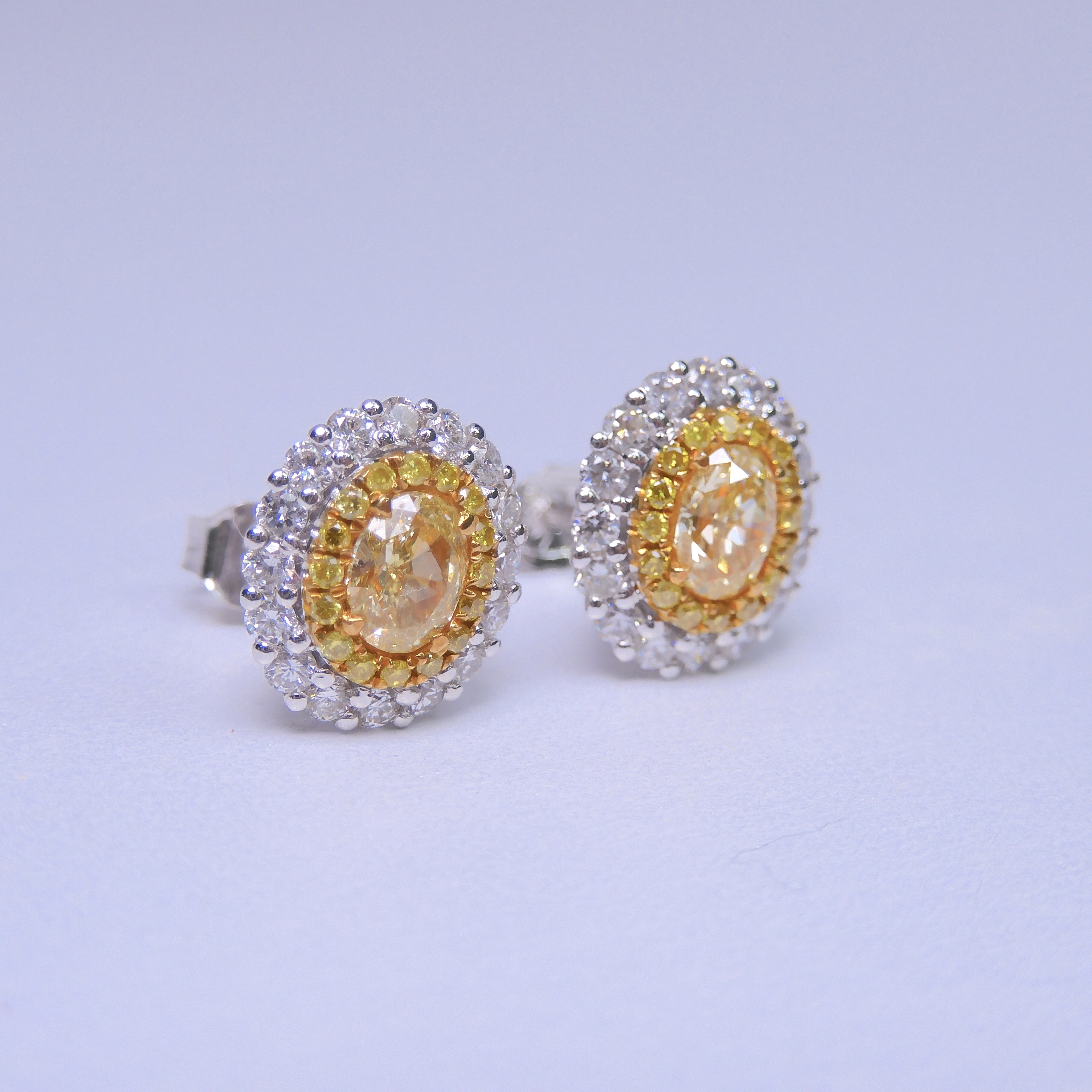 18K金 0.68ct 黃鑽耳釘