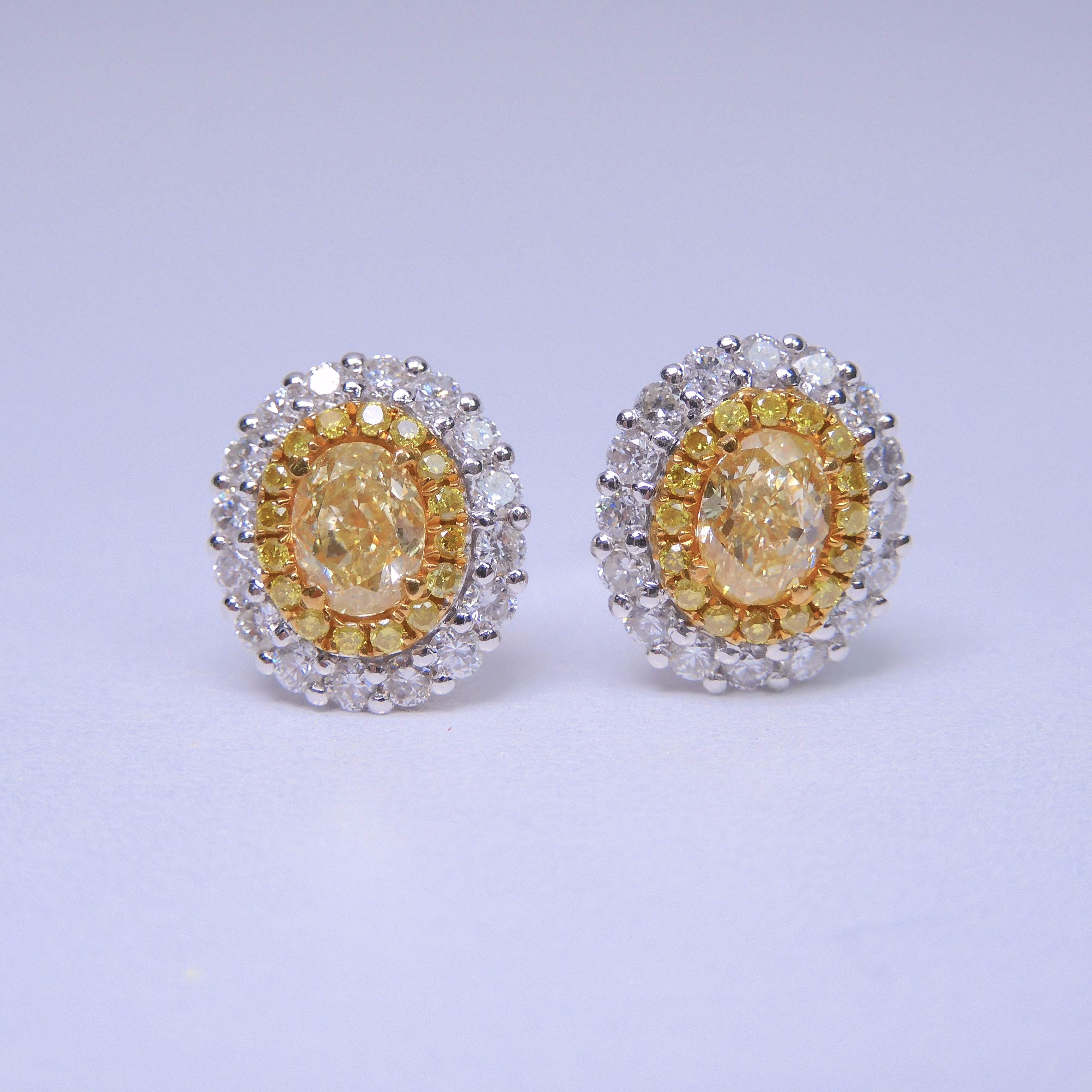 18K金 0.68ct 黃鑽耳釘