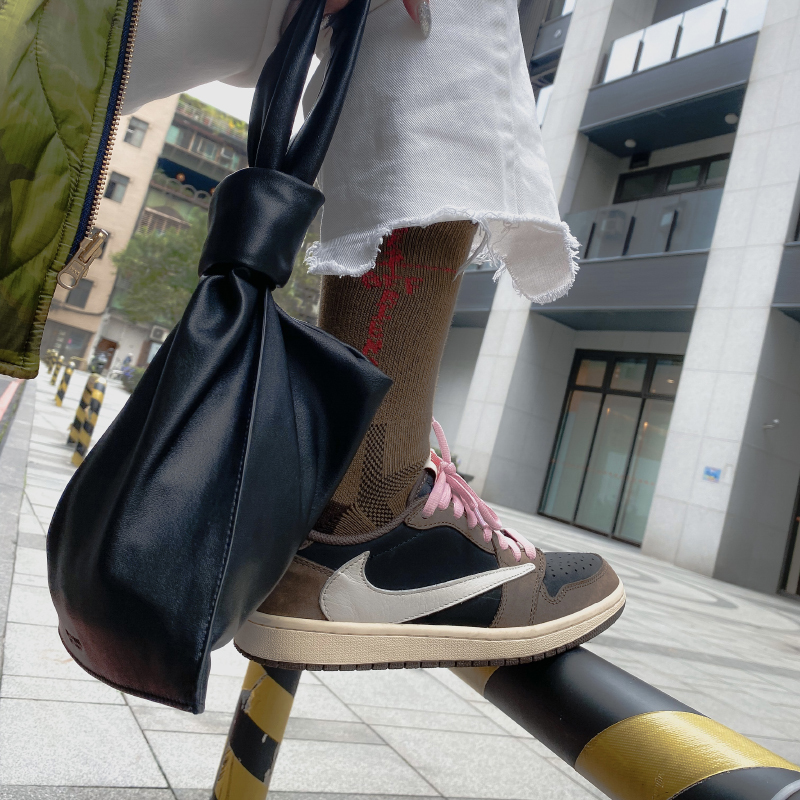 HOLY CROSS_Green_BF210012