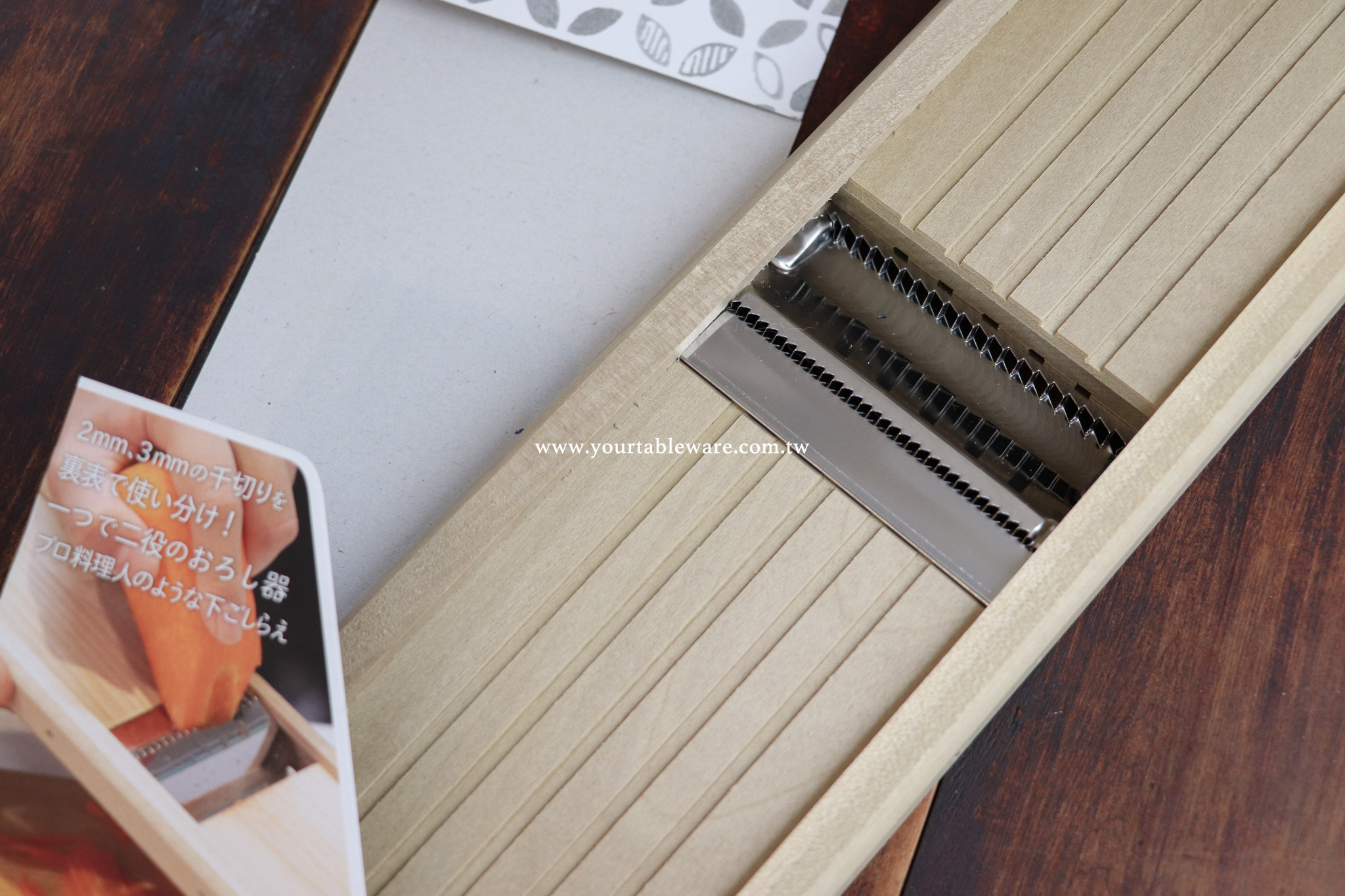 日本 京都活具 不鏽鋼刨絲器