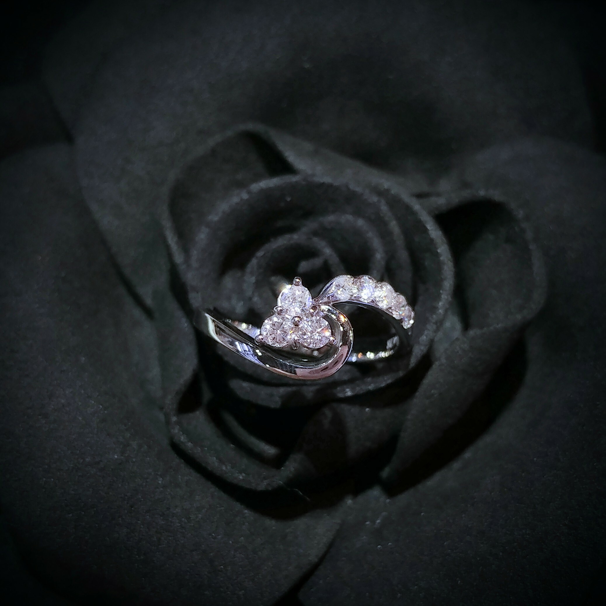 全新14K白金28份鑽石戒指