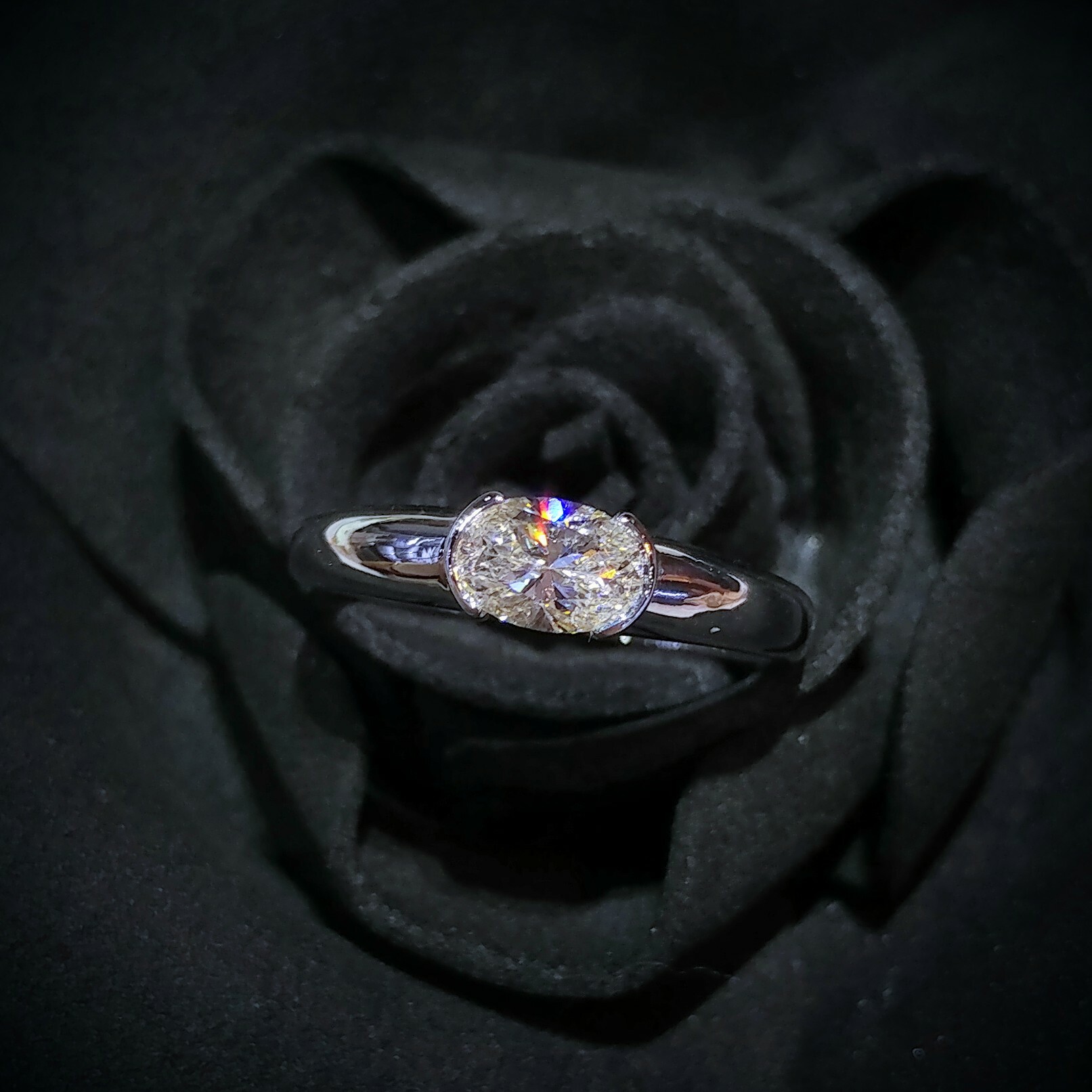 18K White Gold 0.51ct Oval Cut Diamond Ring