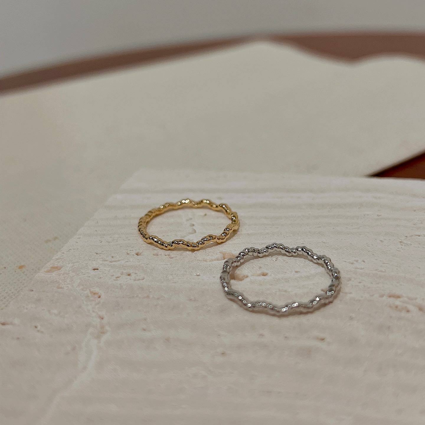 韓國不規則切面尾戒。兩色