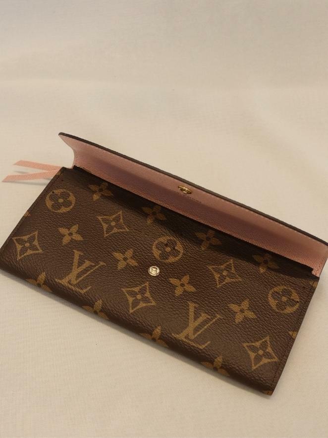 Lv on sale wallet price