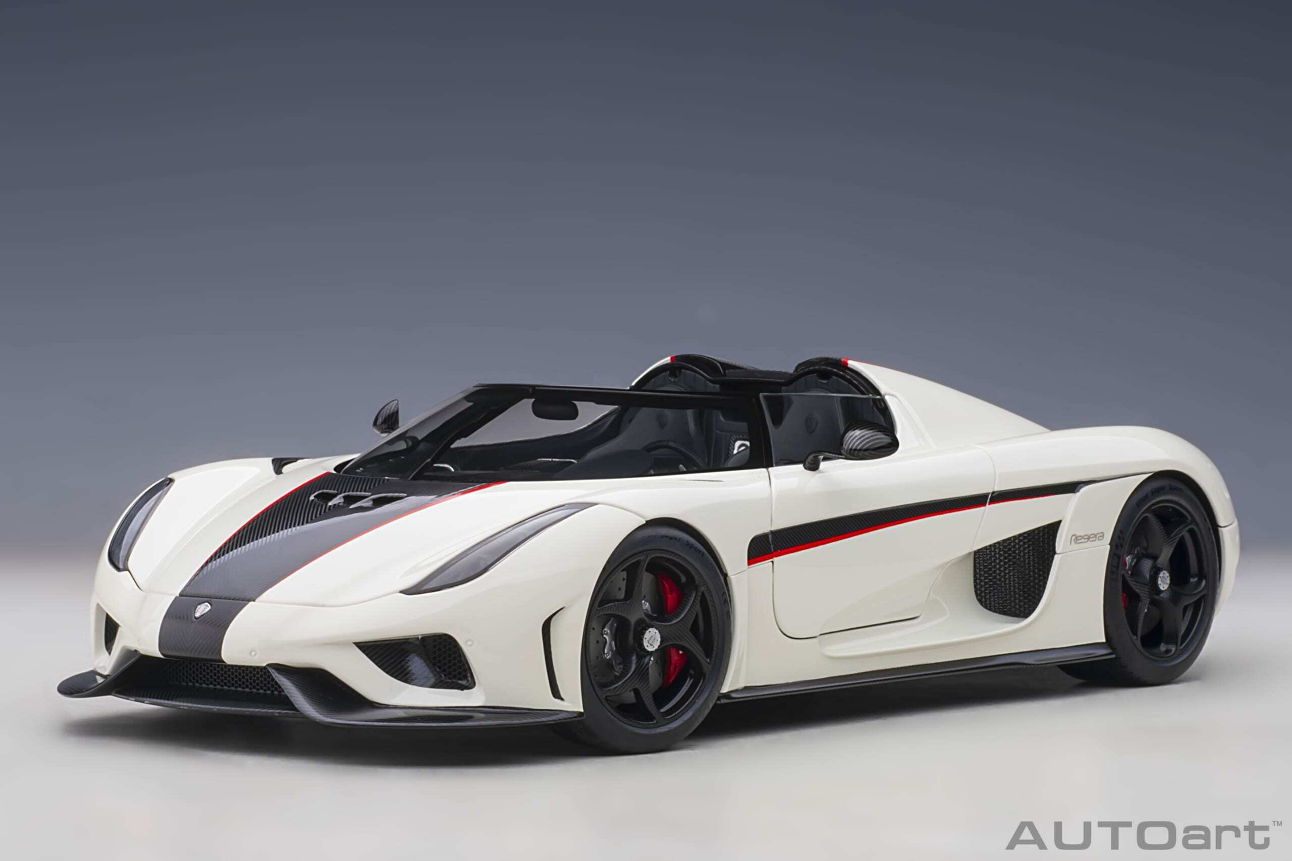 1/18 AUTOART Composite Koenigsegg Regera (Crystal White) (79027)