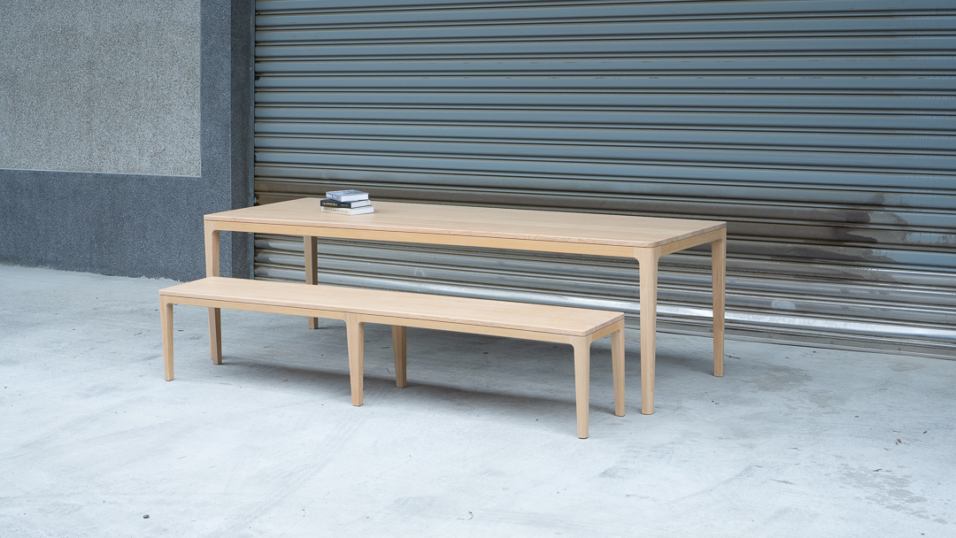 250公分原木經典餐桌