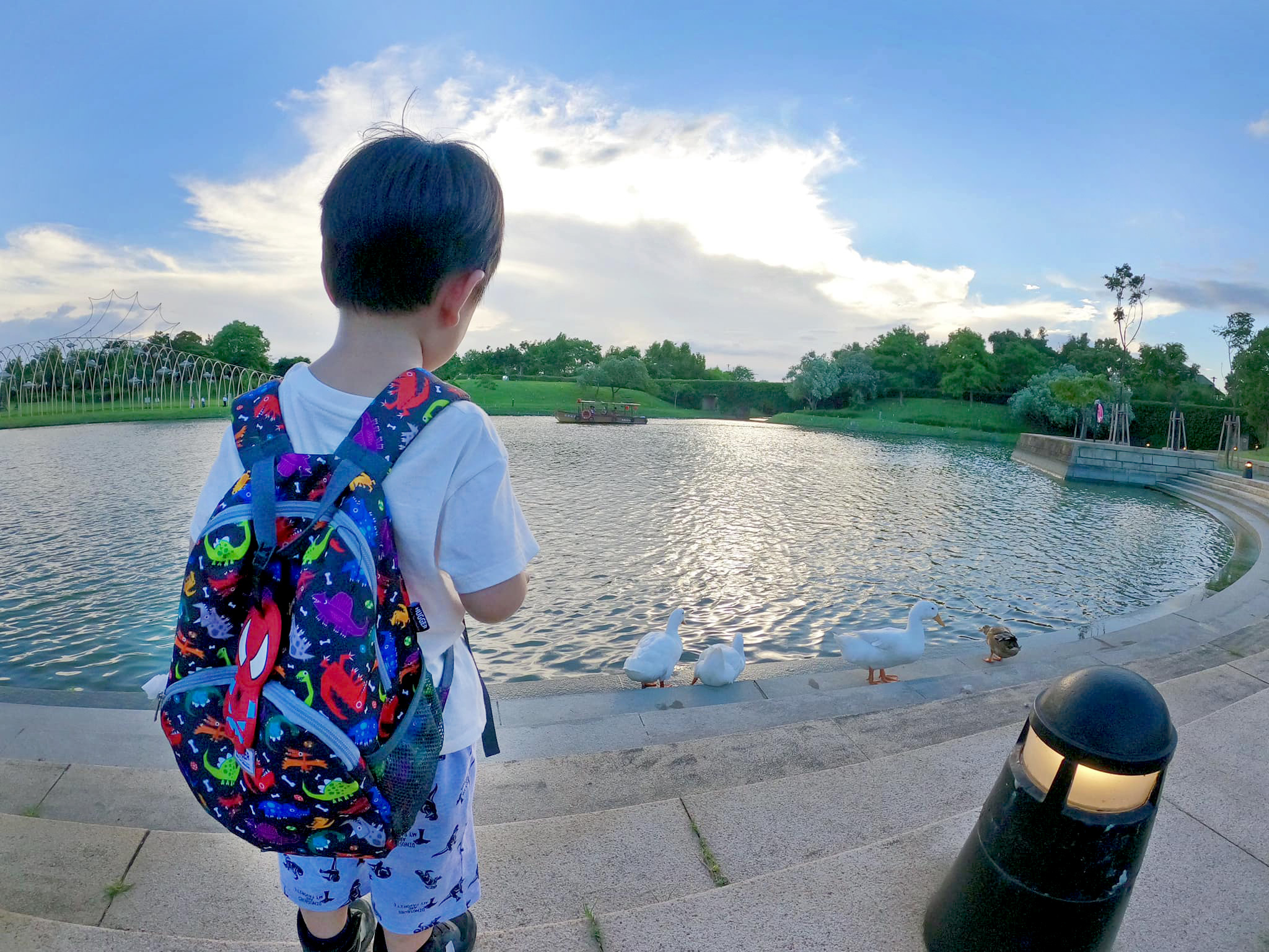 HUGGER幼童背包 酷比龍