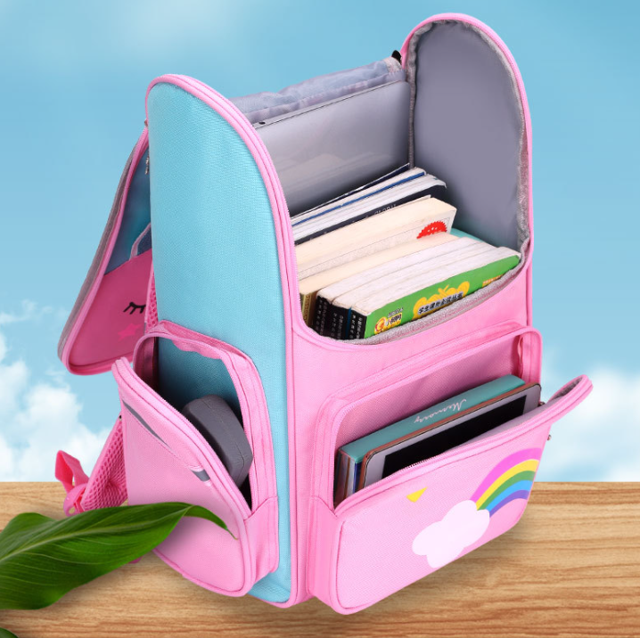 小学生卡通双肩书包