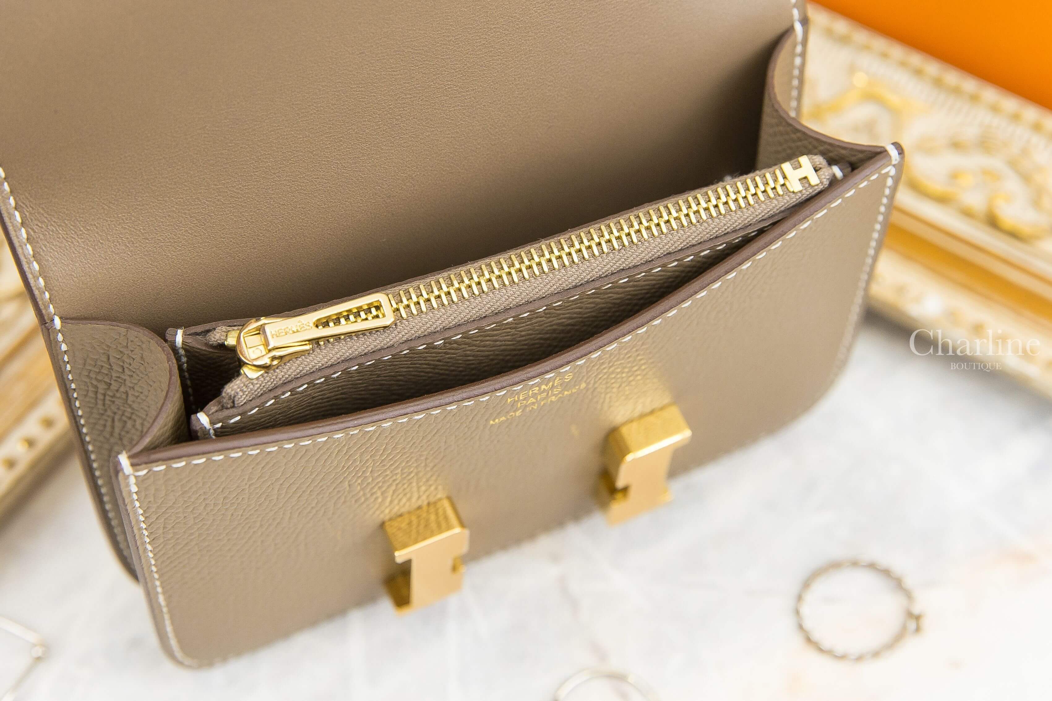Hermès Constance Slim Wallet 18 Etoupe Epsom Z刻大象灰金釦短夾-Charline Boutique 精品代購